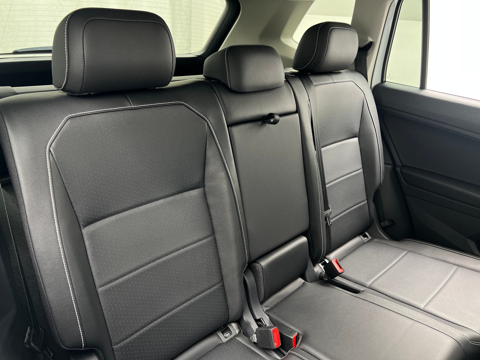 Thumbnail: 2021 Volkswagen Tiguan - 5