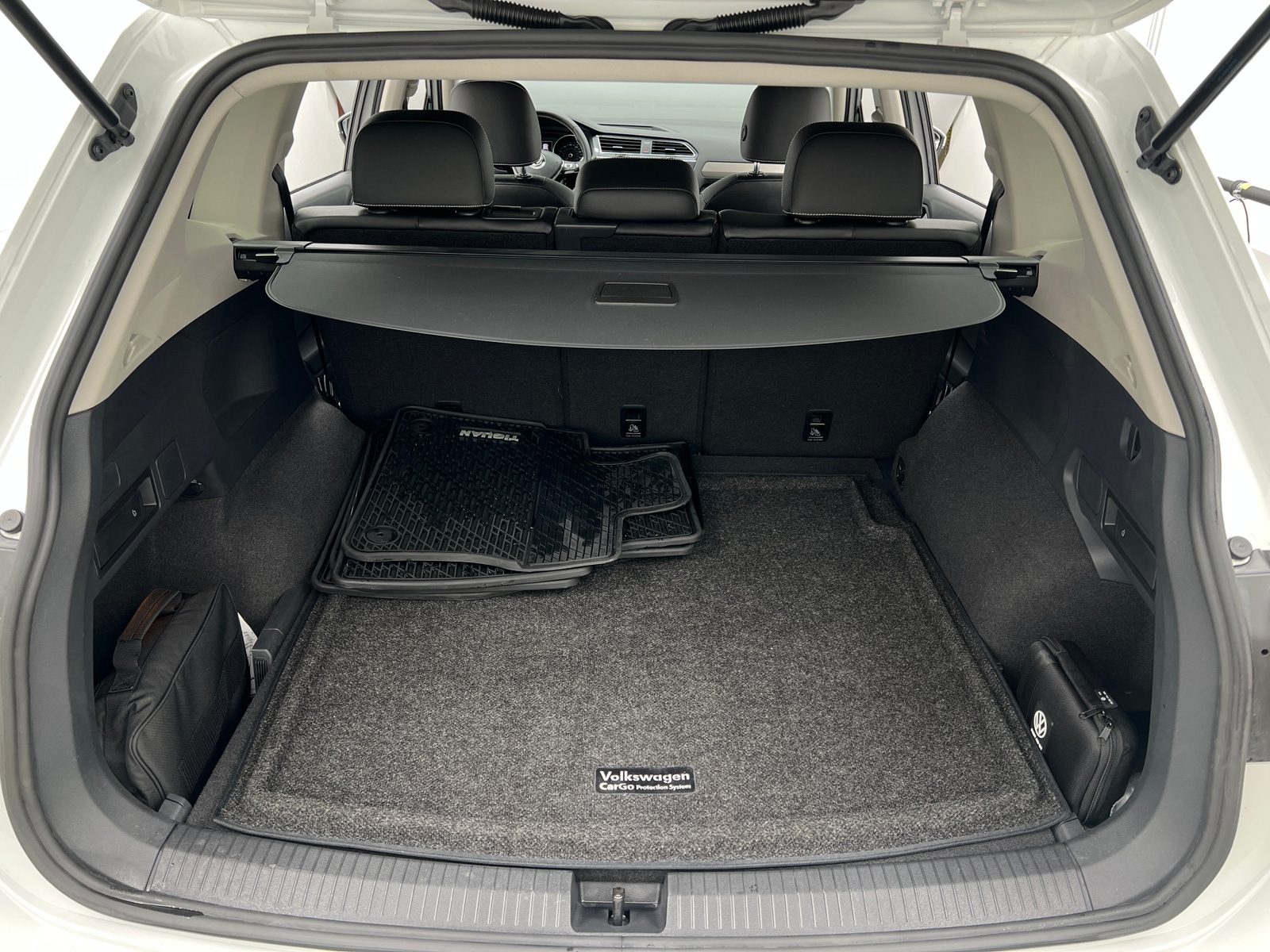 Thumbnail: 2021 Volkswagen Tiguan - 6