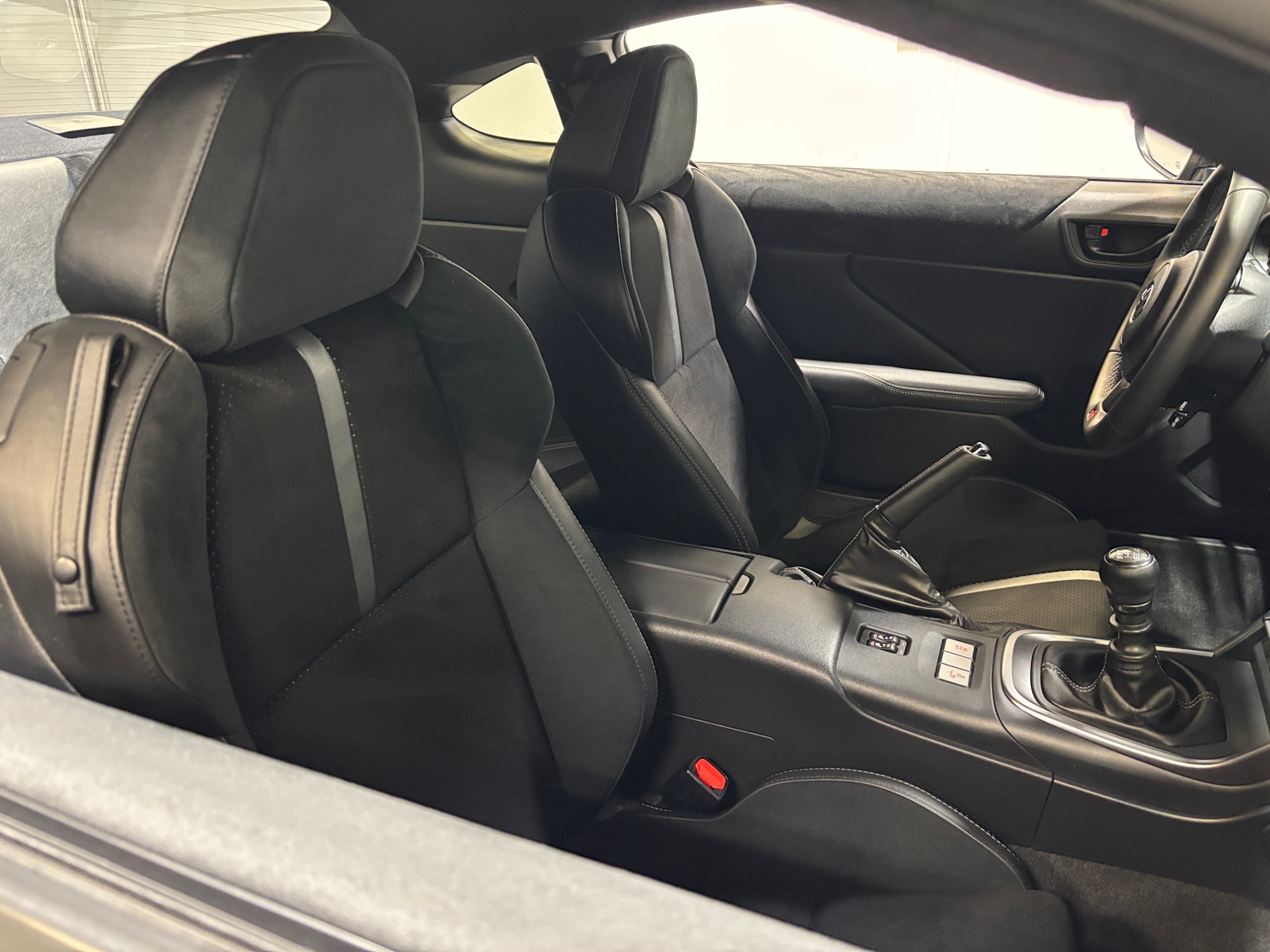 Thumbnail: 2023 Toyota GR86 - 2