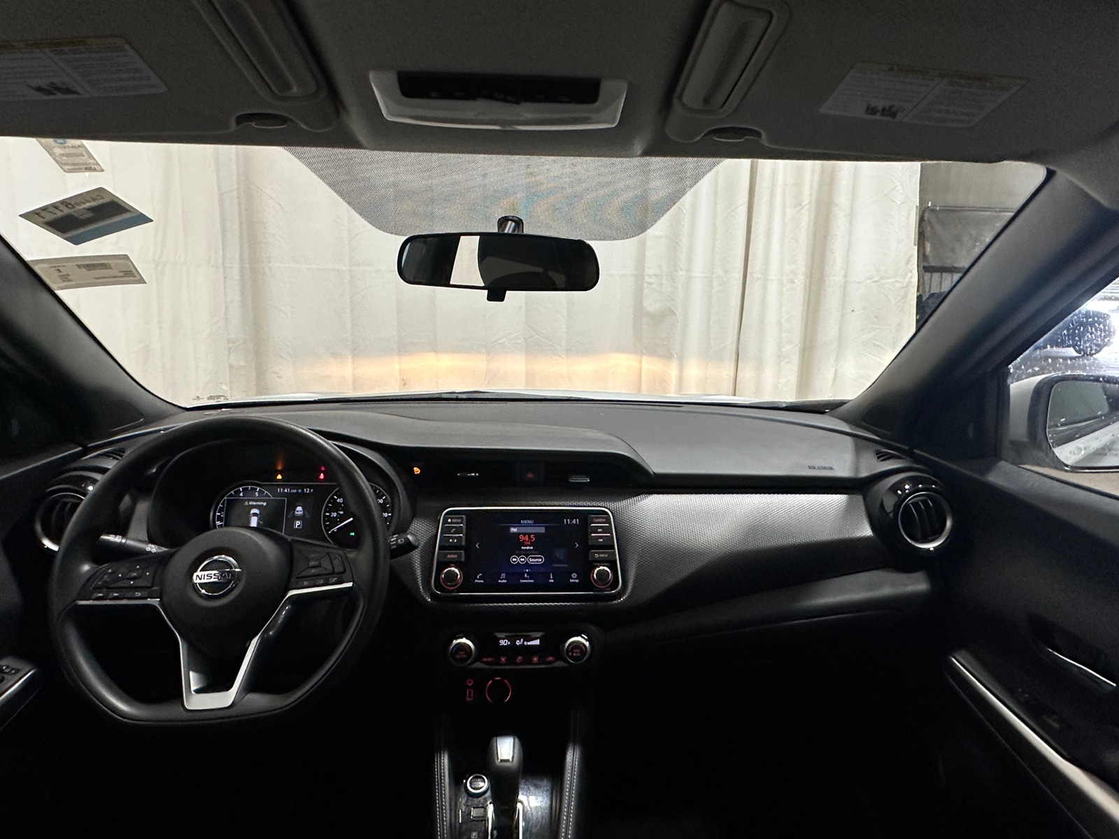 Thumbnail: 2018 Nissan Kicks - 3