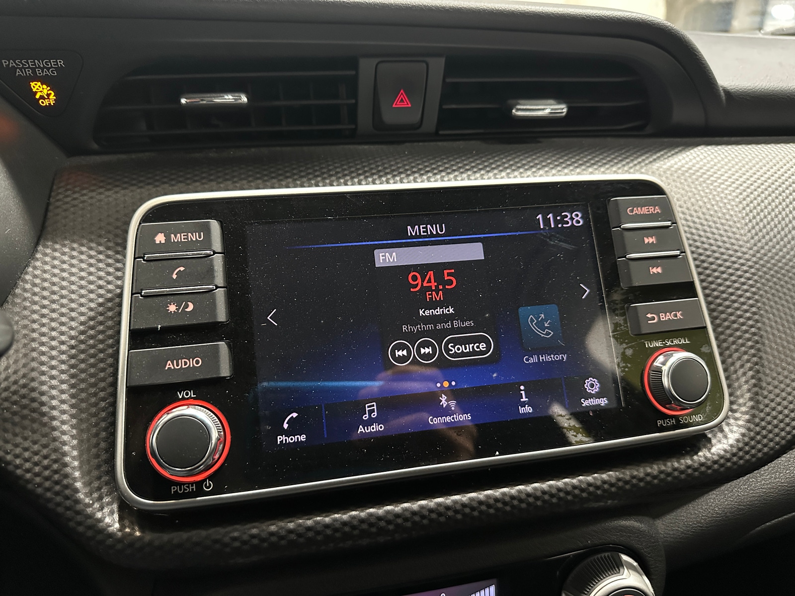 Thumbnail: 2018 Nissan Kicks - 4