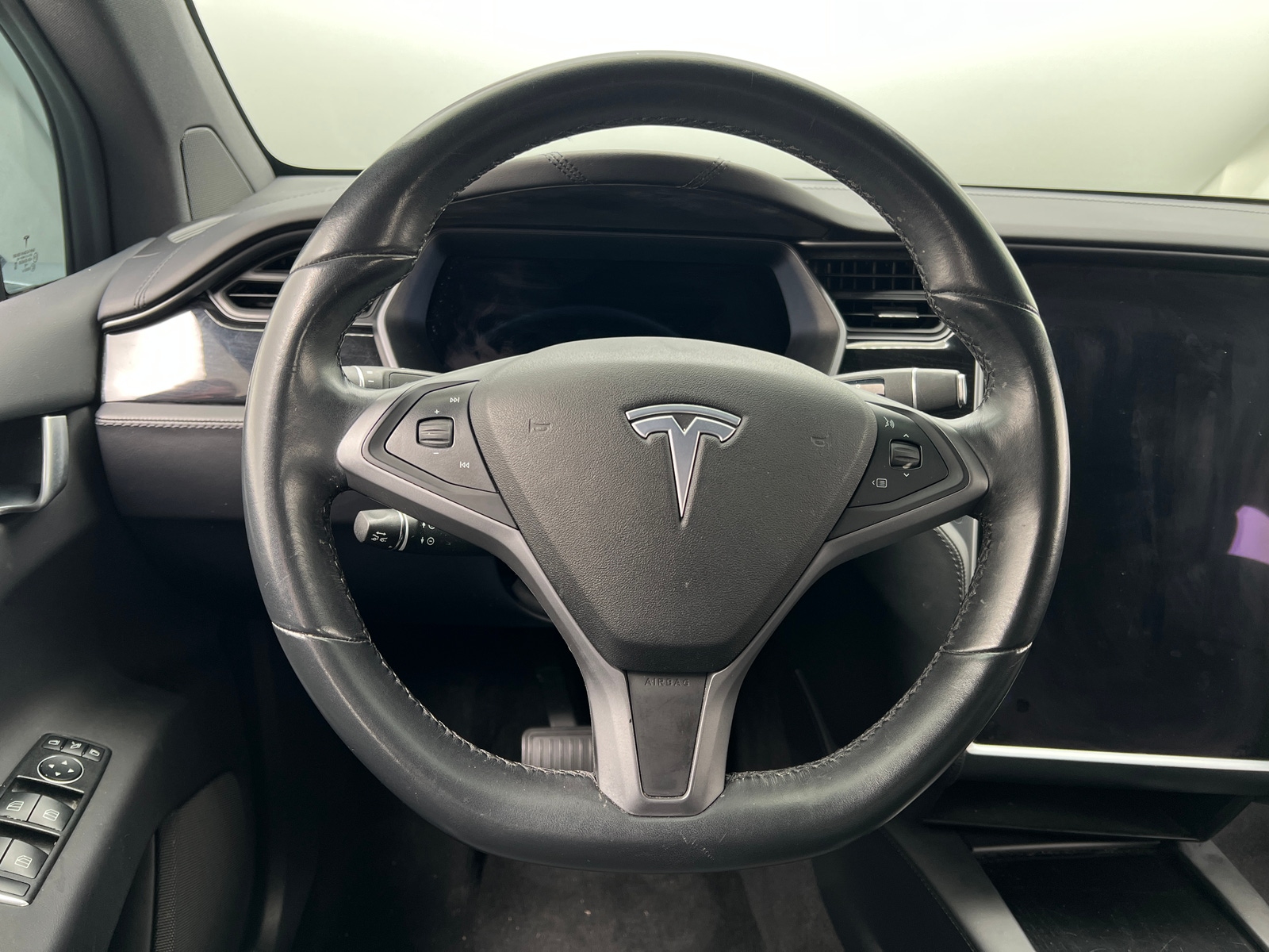 Thumbnail: 2018 Tesla Model X - 4