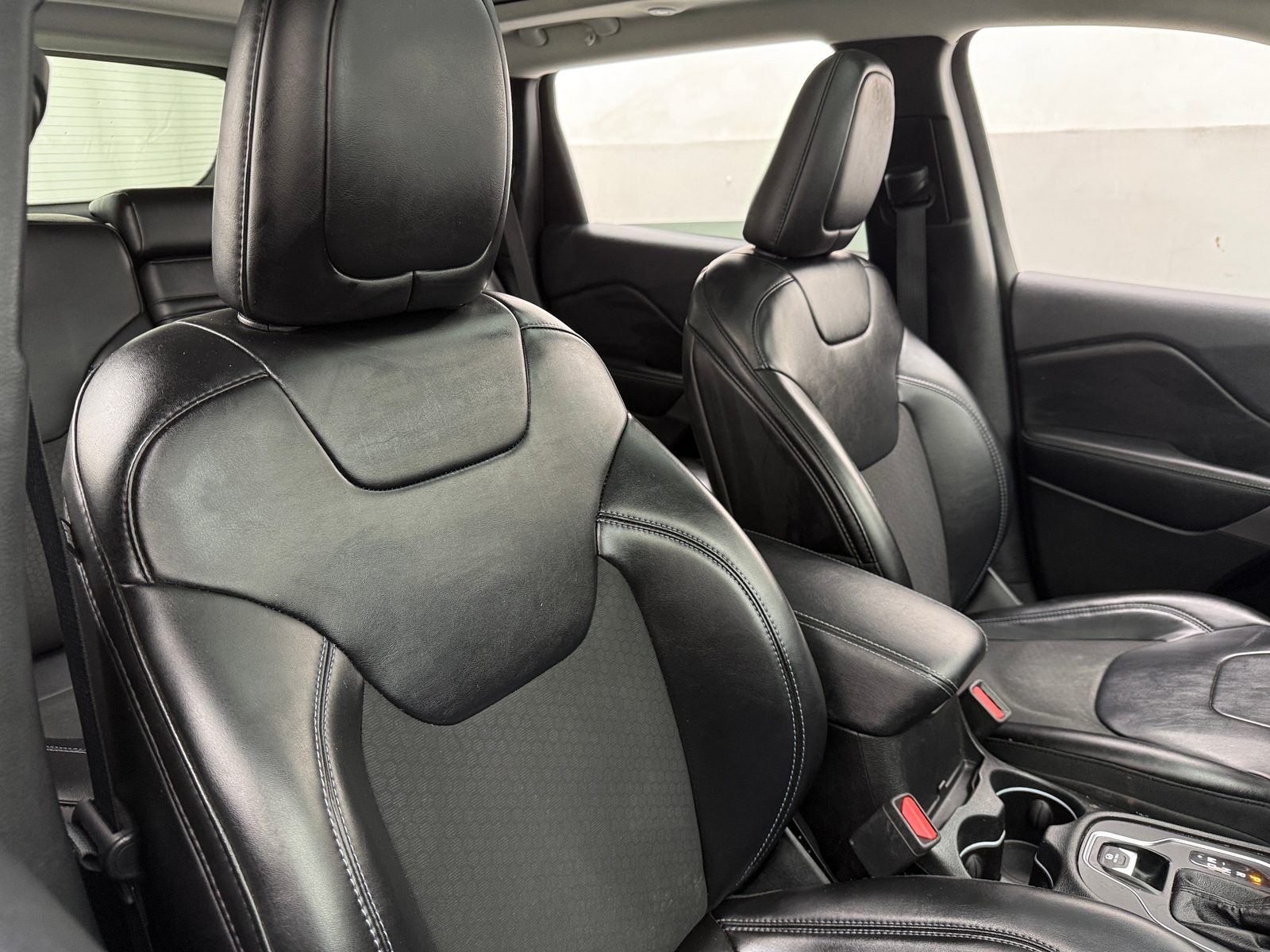 Thumbnail: 2019 Jeep Cherokee - 2