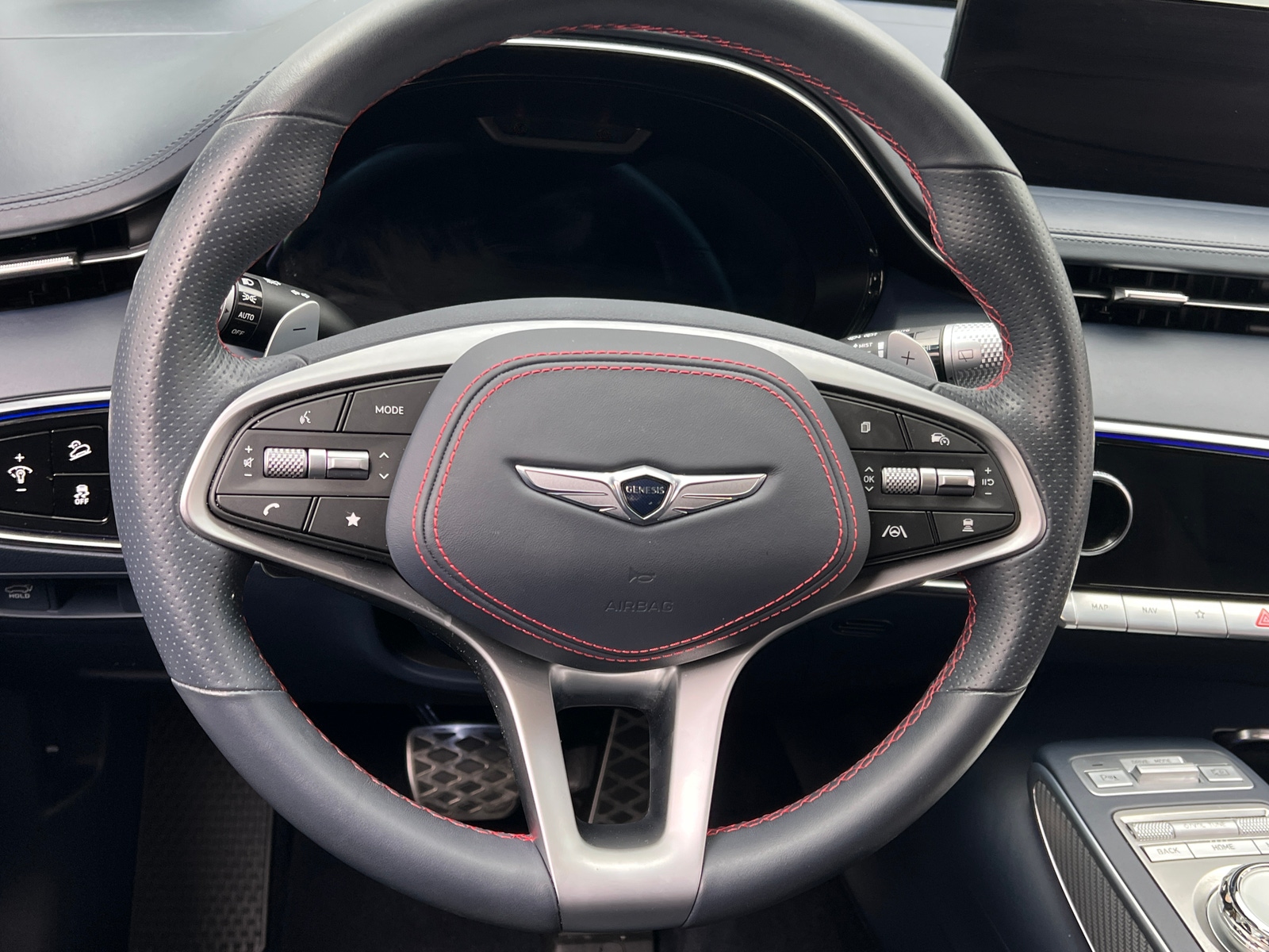 Thumbnail: 2023 Genesis GV70 - 4