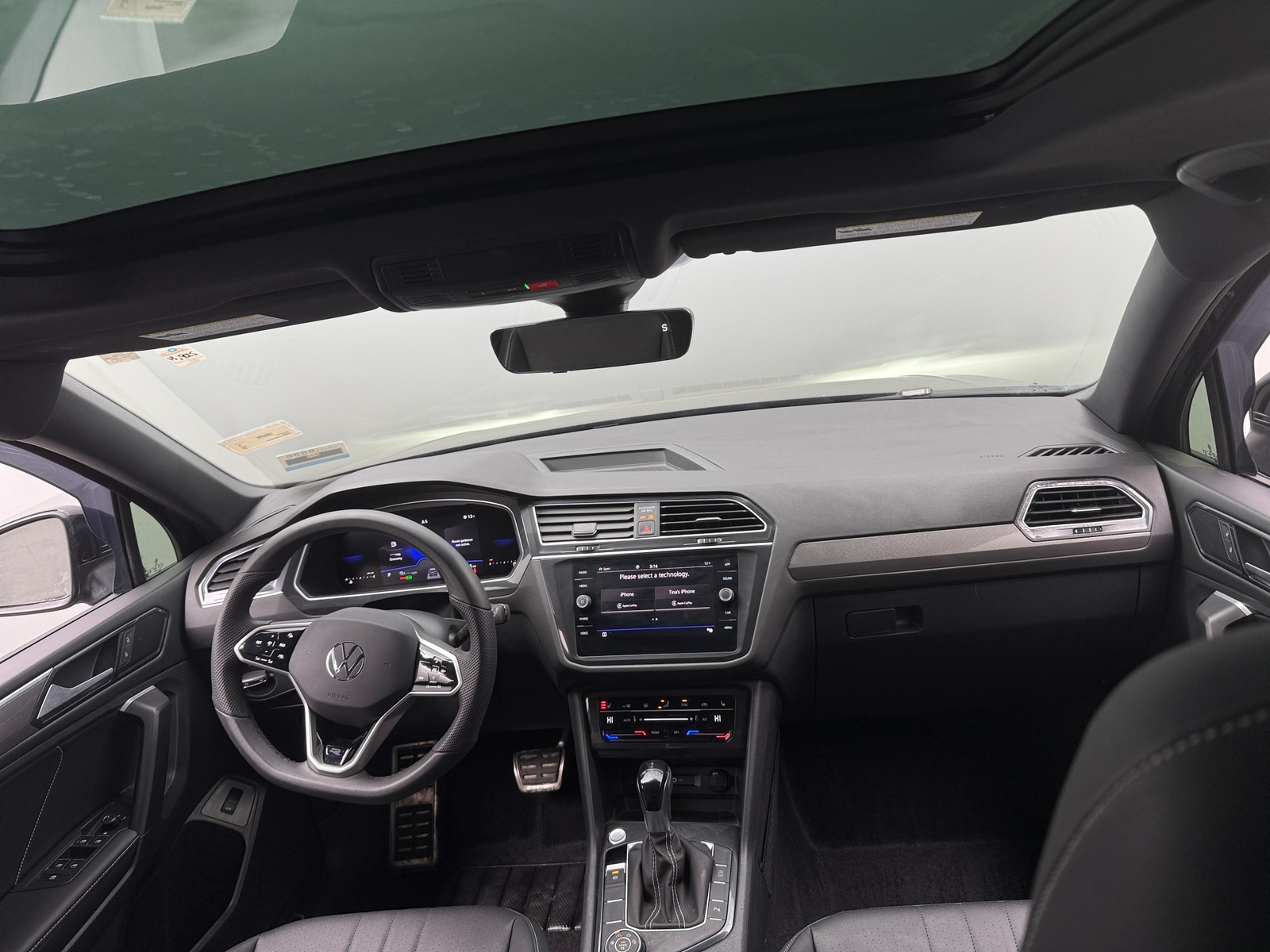 Thumbnail: 2024 Volkswagen Tiguan - 2