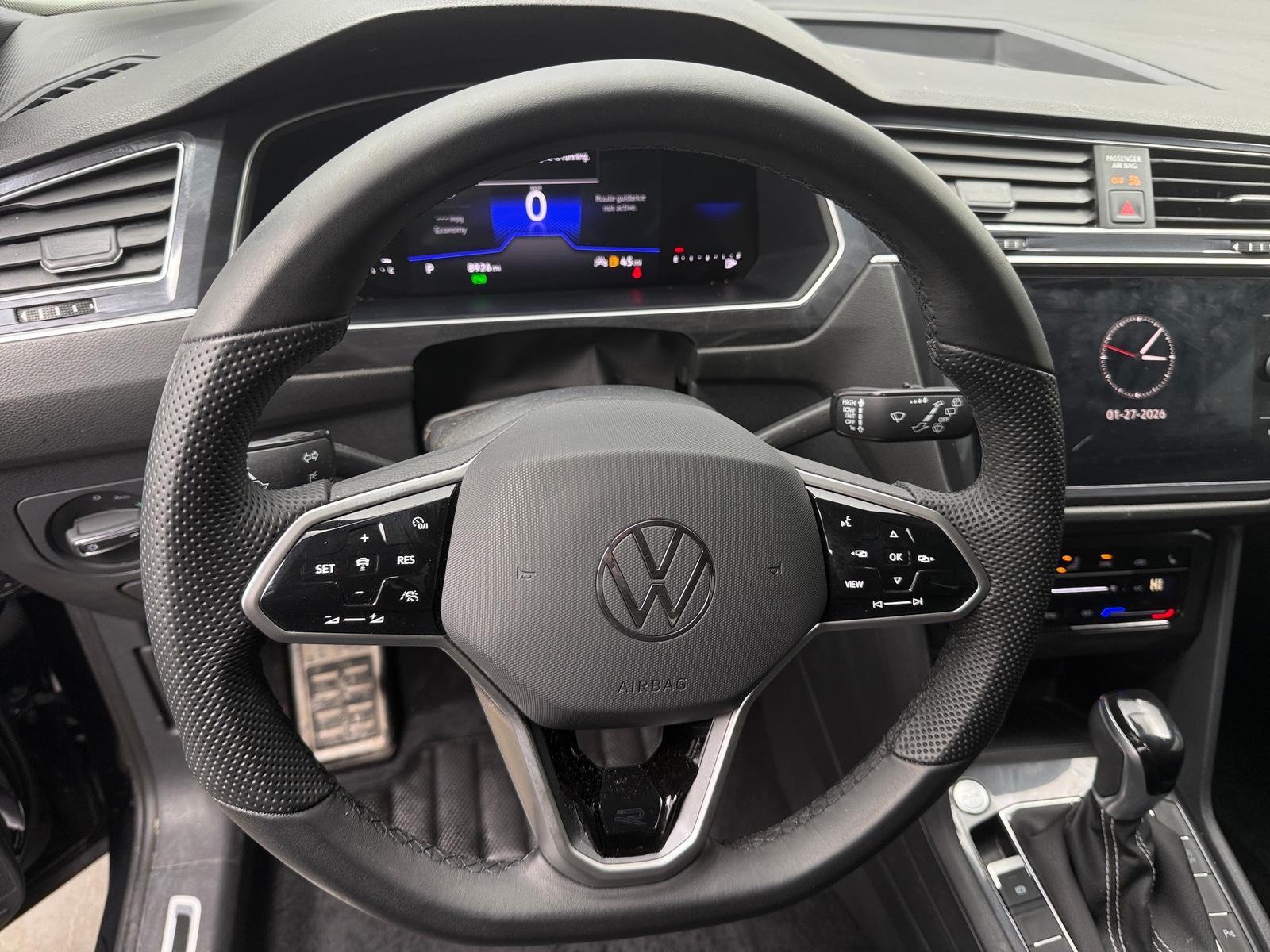 Thumbnail: 2024 Volkswagen Tiguan - 4