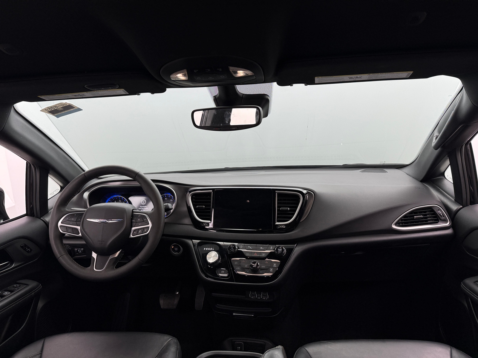 Thumbnail: 2025 Chrysler Pacifica - 2