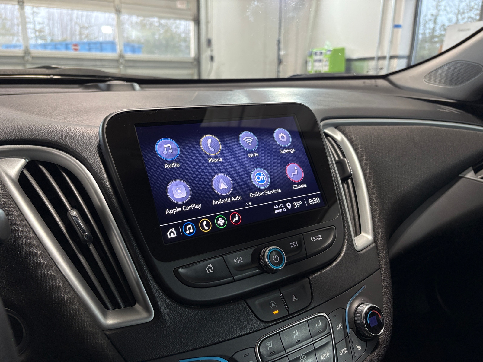 Thumbnail: 2024 Chevrolet Malibu - 4