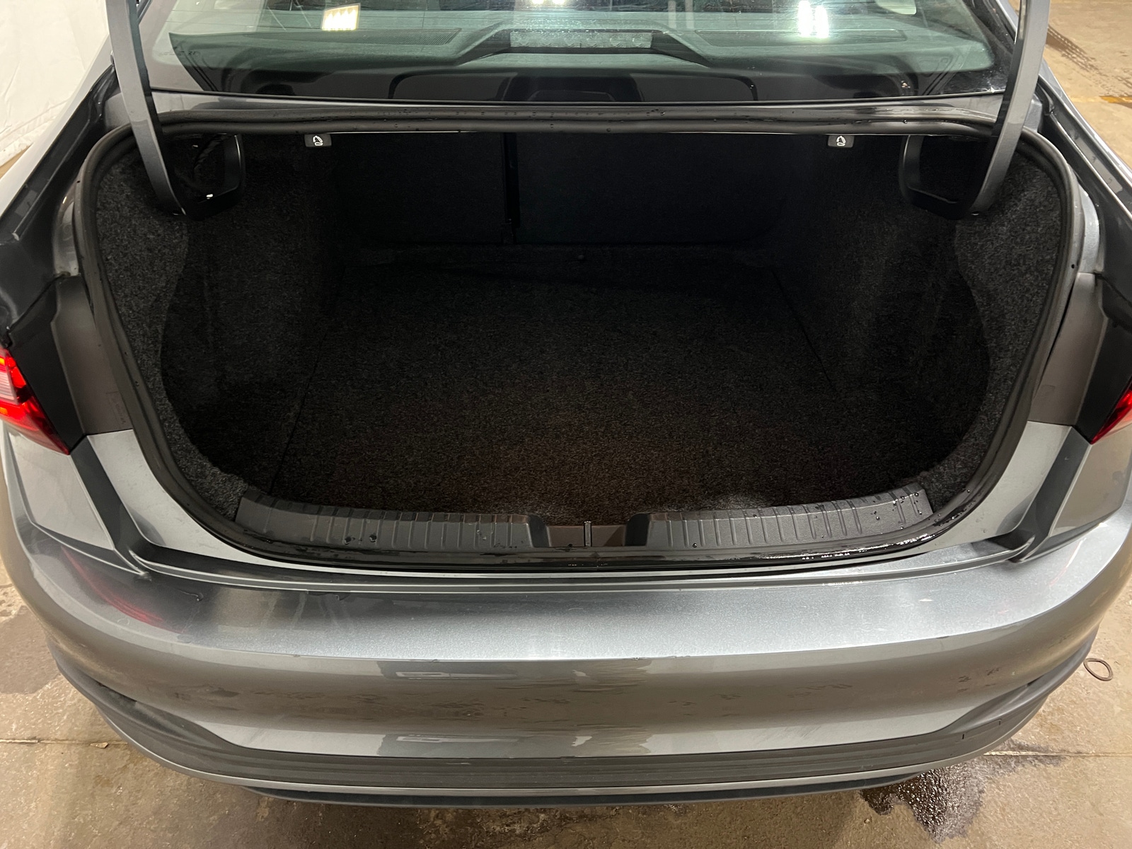 Thumbnail: 2025 Volkswagen Jetta - 6