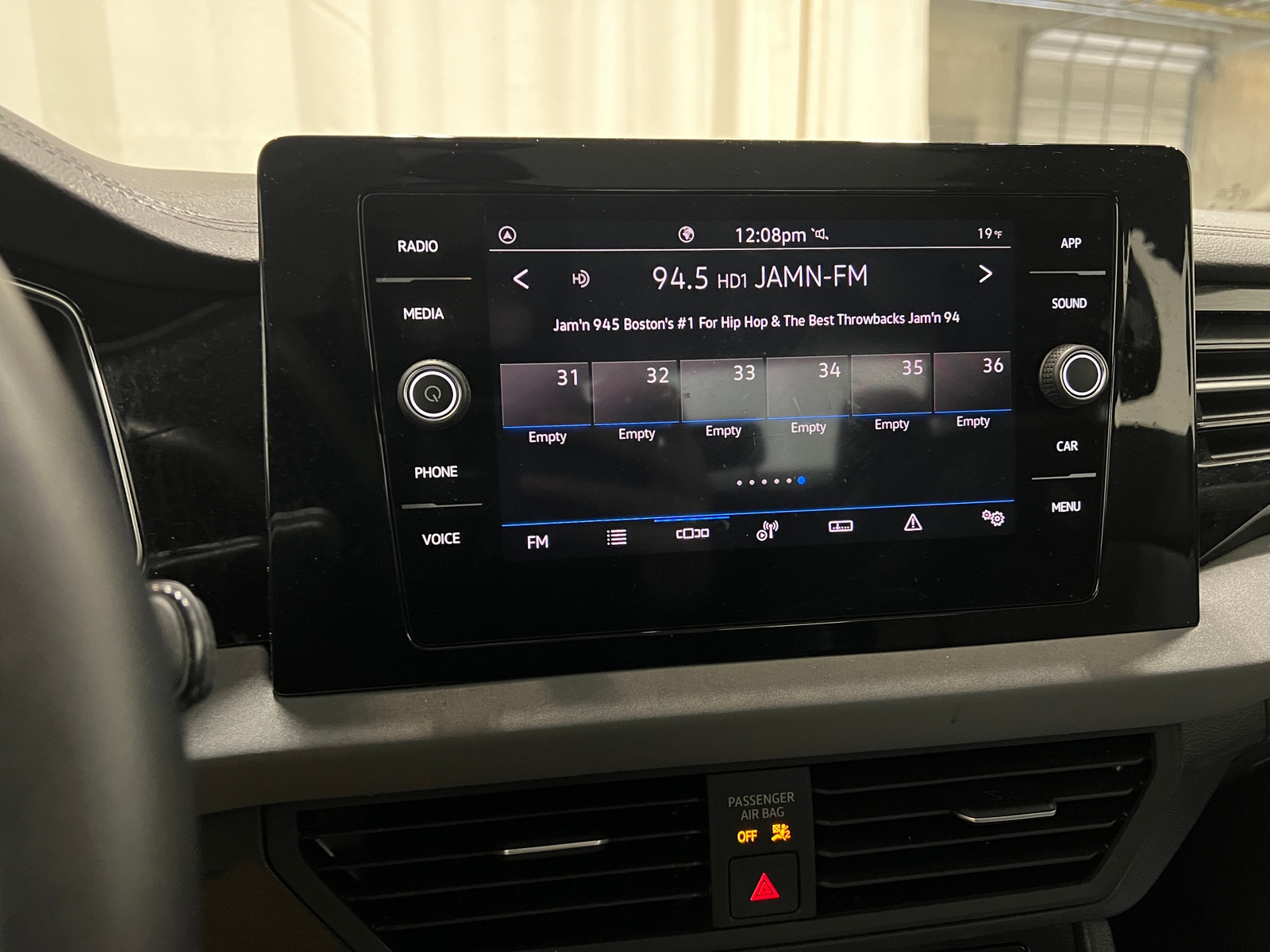 Thumbnail: 2025 Volkswagen Jetta - 3