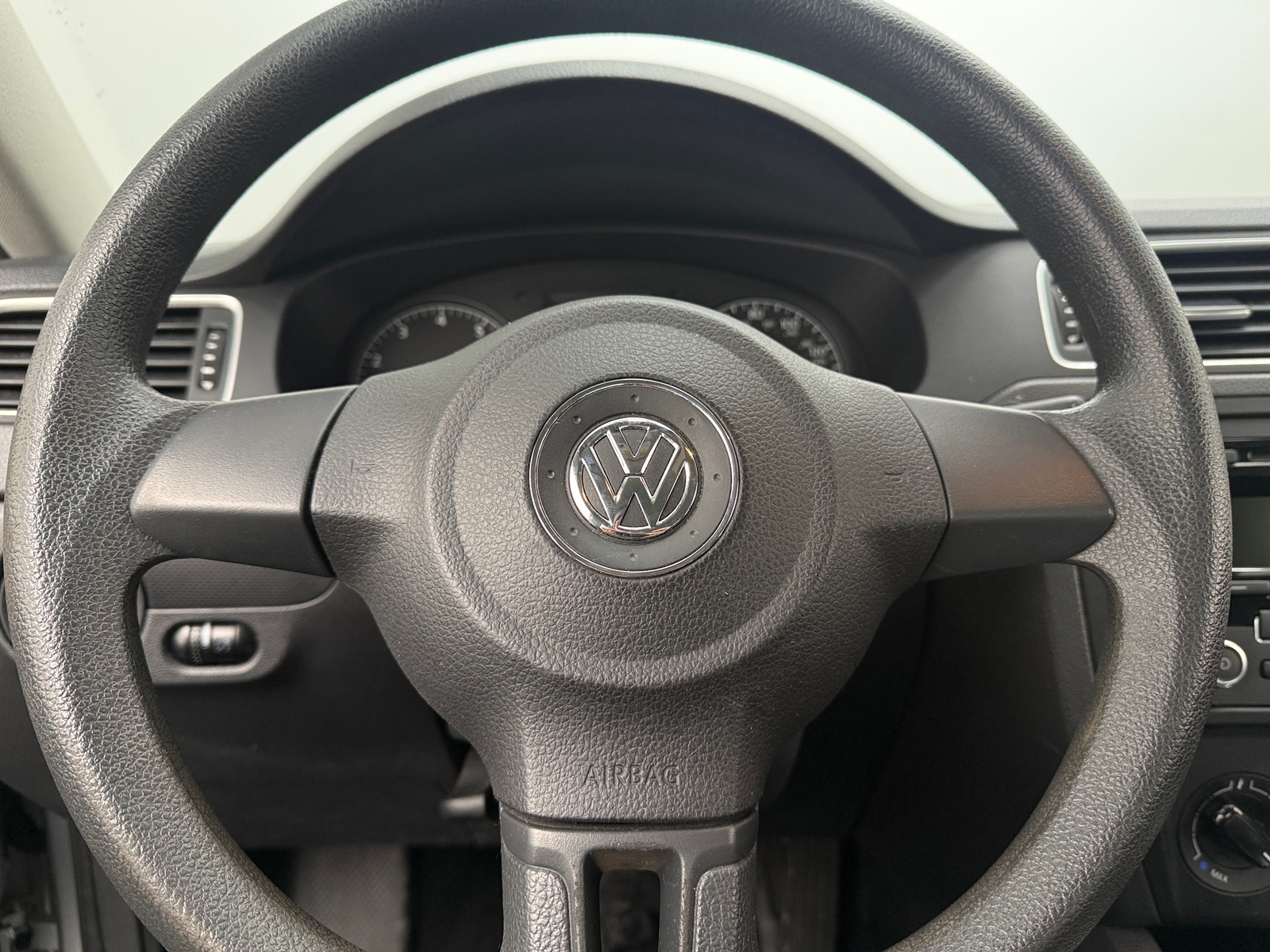 Thumbnail: 2014 Volkswagen Jetta - 5