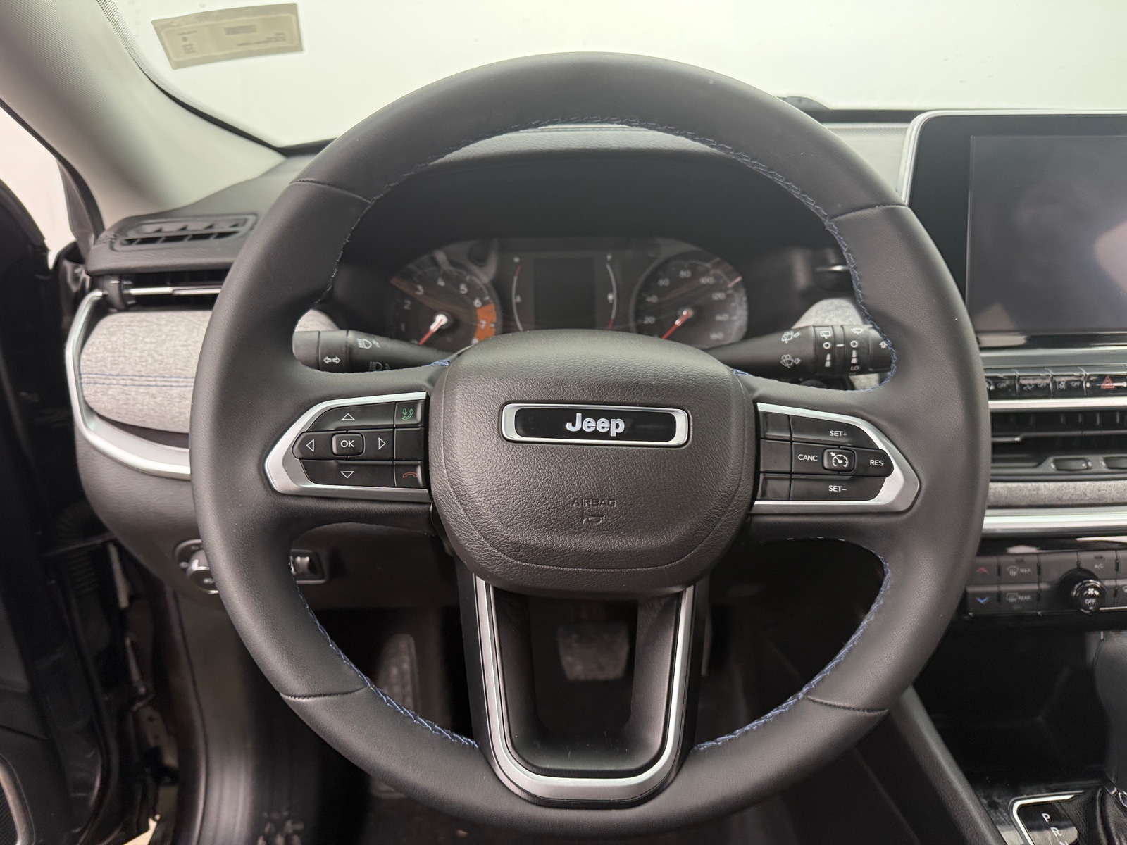 Thumbnail: 2022 Jeep Compass - 4