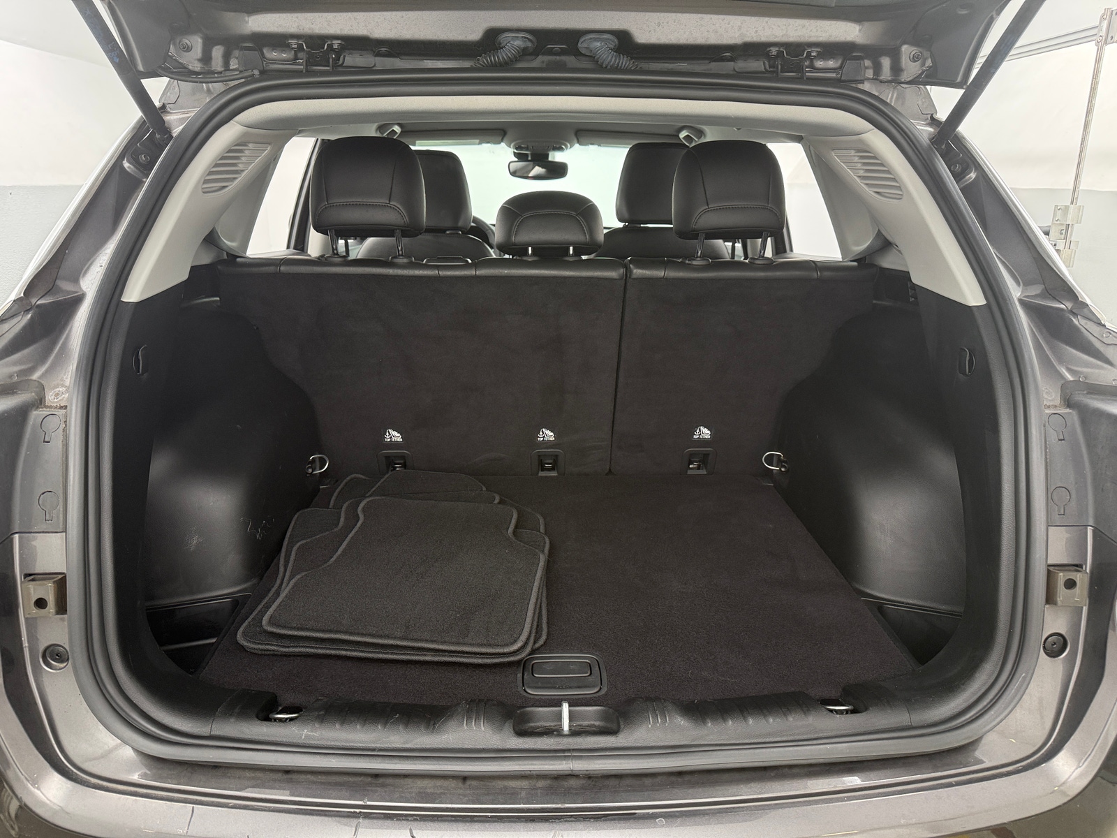 Thumbnail: 2022 Jeep Compass - 6