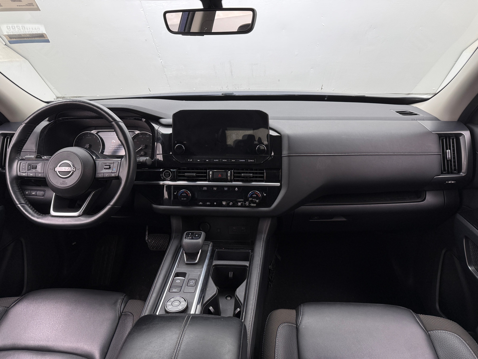 Thumbnail: 2023 Nissan Pathfinder - 2