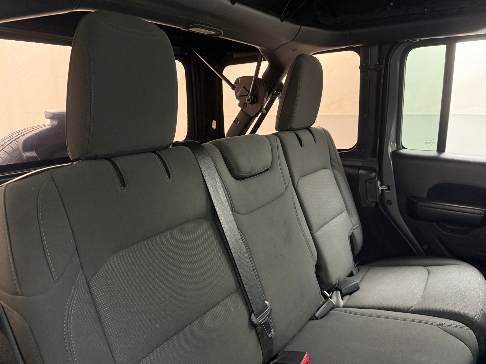 Thumbnail: 2020 Jeep Wrangler - 6