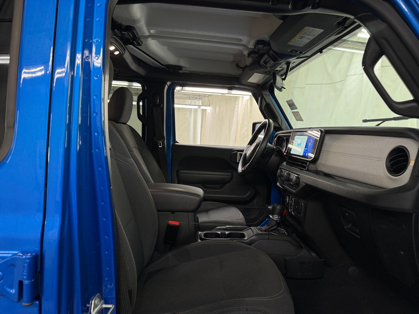 Thumbnail: 2025 Jeep Gladiator - 2