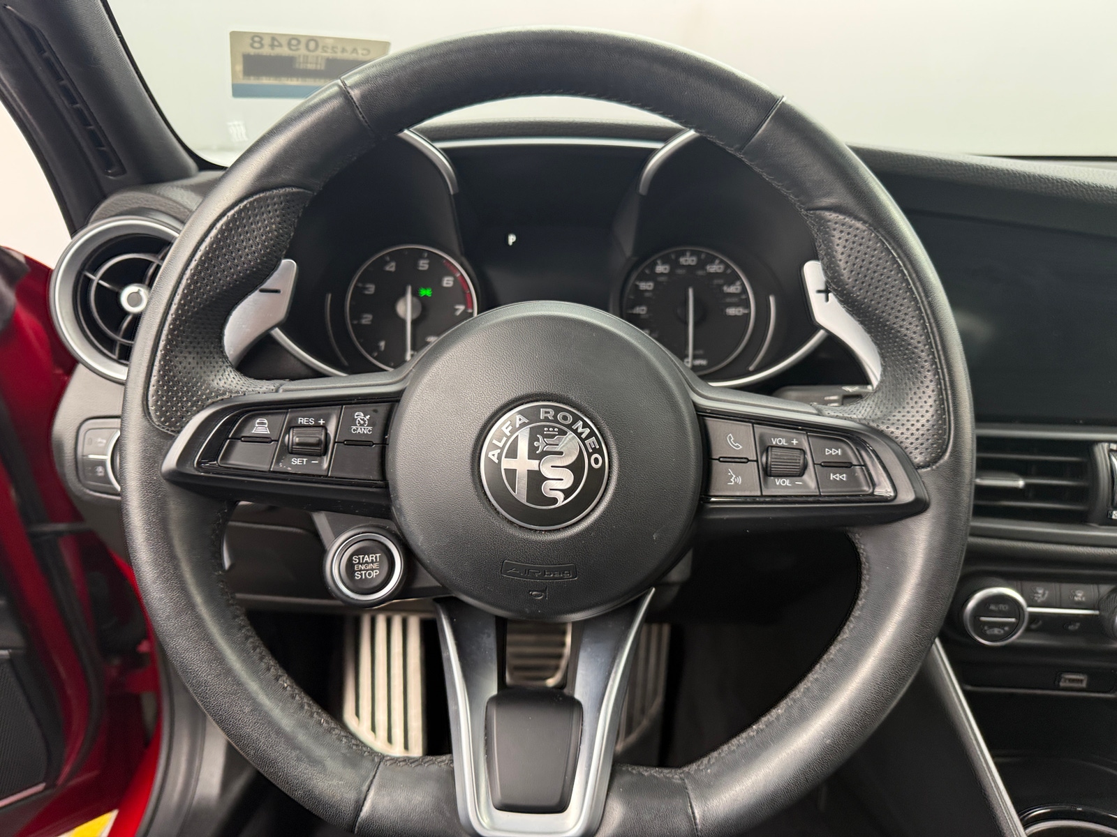 Thumbnail: 2022 Alfa Romeo Giulia - 4