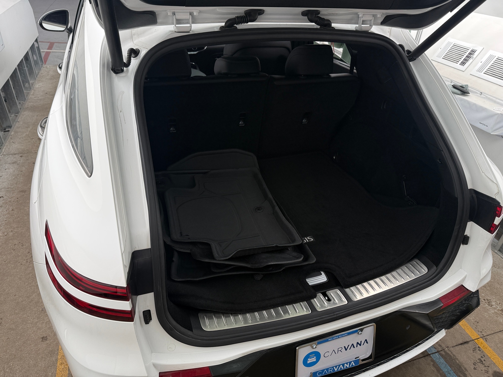 Thumbnail: 2023 Genesis GV70 - 6