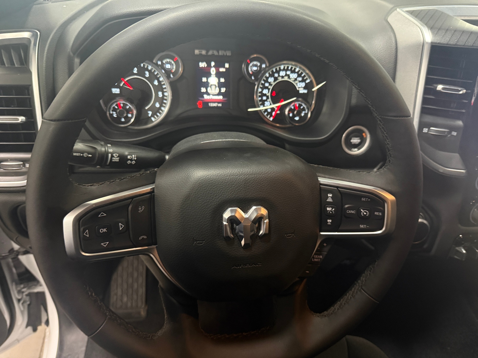 Thumbnail: 2025 RAM 1500 - 5