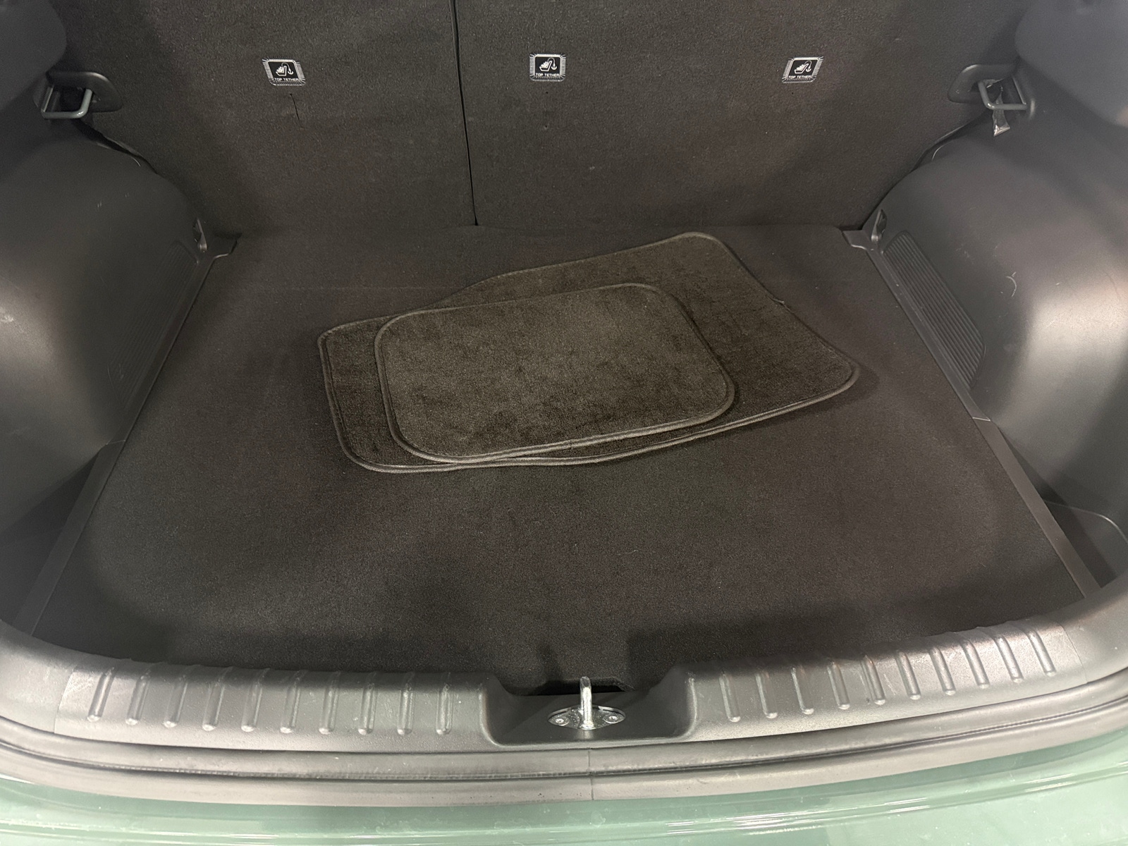 Thumbnail: 2023 Kia Niro - 6