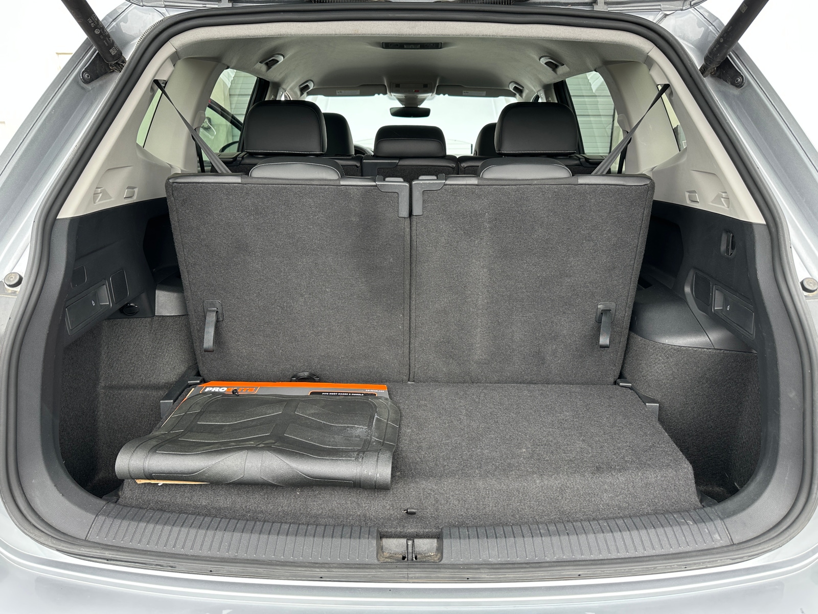 Thumbnail: 2024 Volkswagen Tiguan - 7