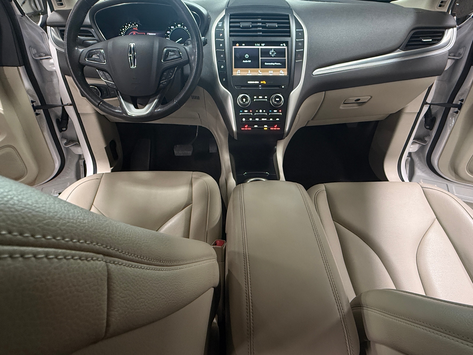 Thumbnail: 2018 Lincoln MKC - 2