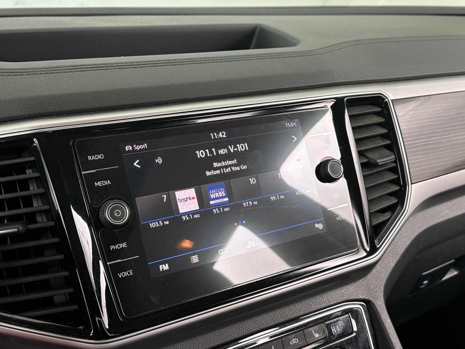 Thumbnail: 2018 Volkswagen Atlas - 3