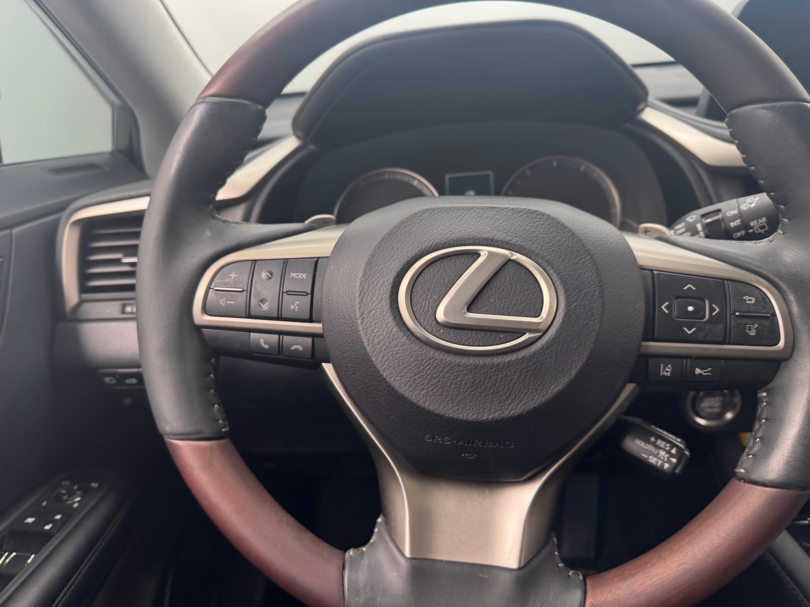 Thumbnail: 2021 Lexus RX - 4