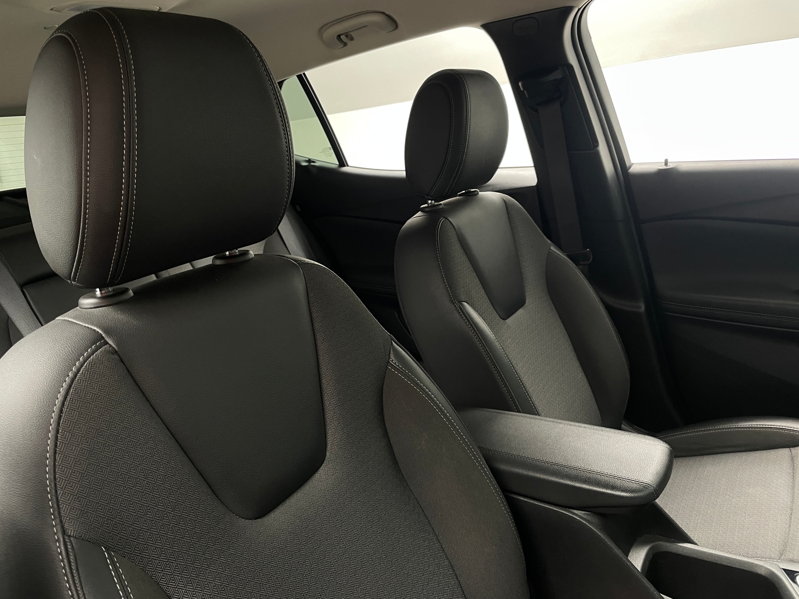 Thumbnail: 2023 Buick Encore GX - 2