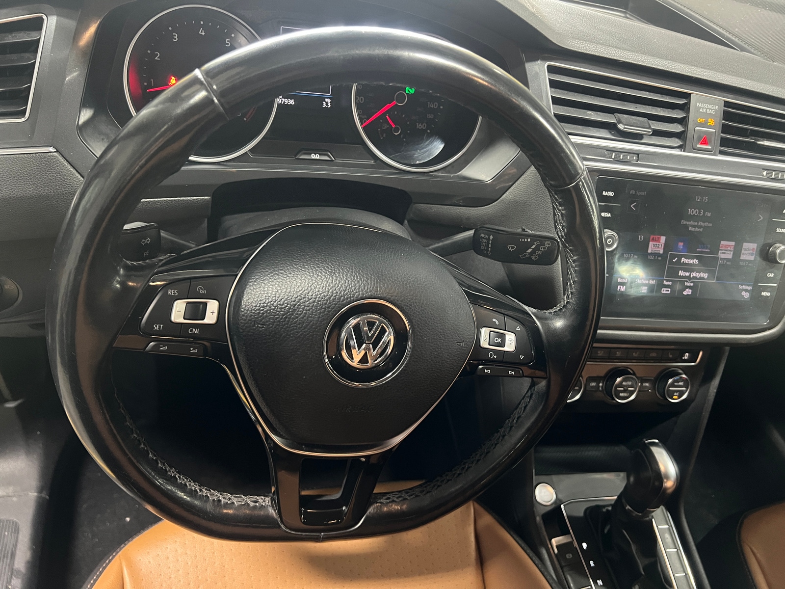 Thumbnail: 2018 Volkswagen Tiguan - 4