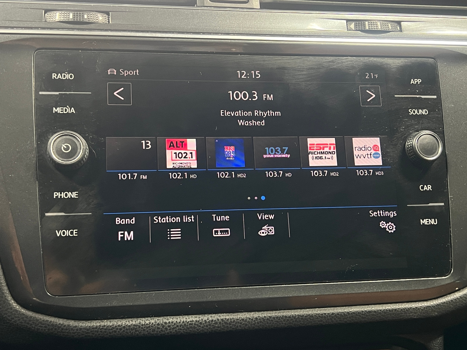 Thumbnail: 2018 Volkswagen Tiguan - 3