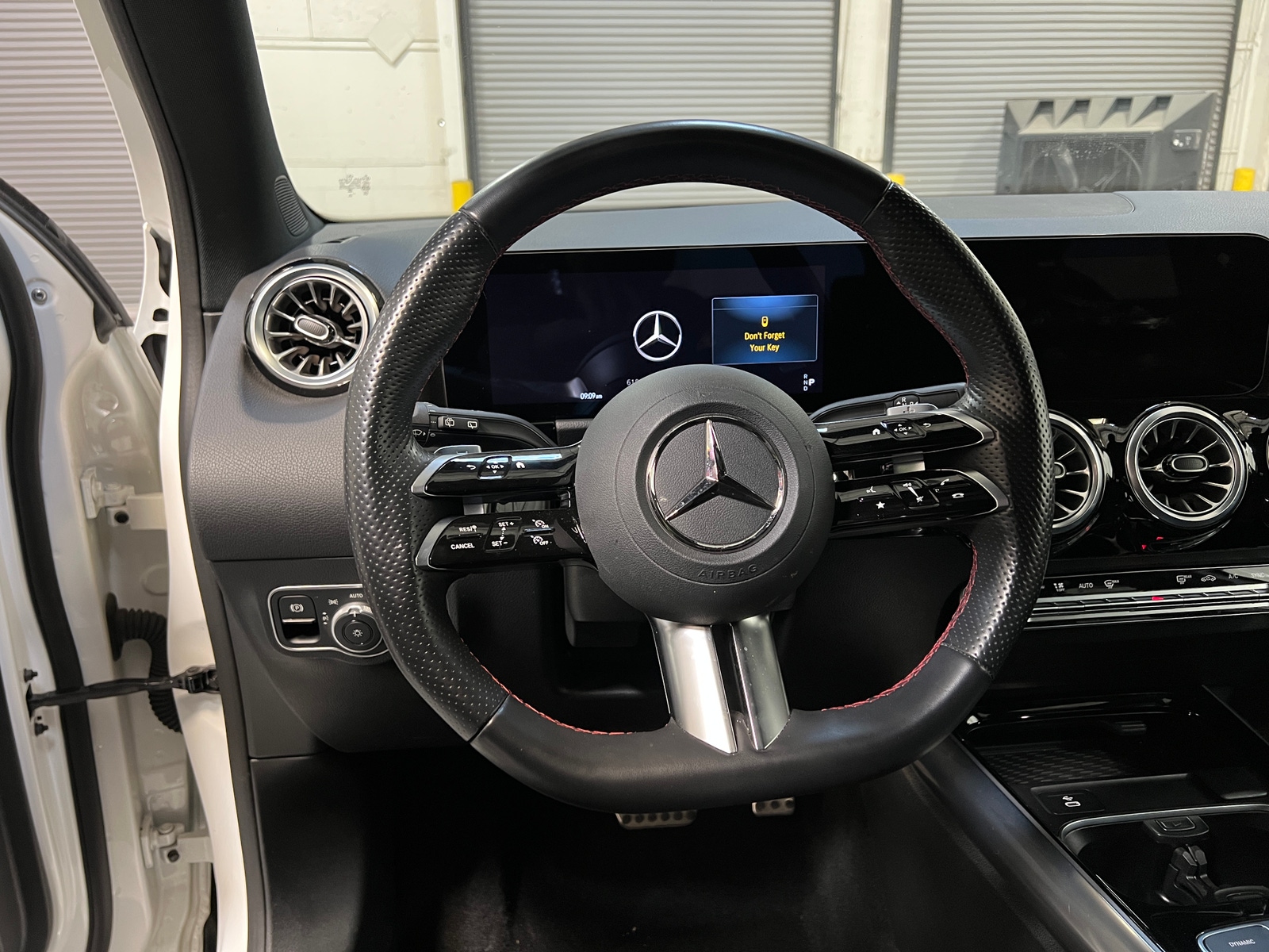 Thumbnail: 2025 Mercedes-Benz GLA - 4