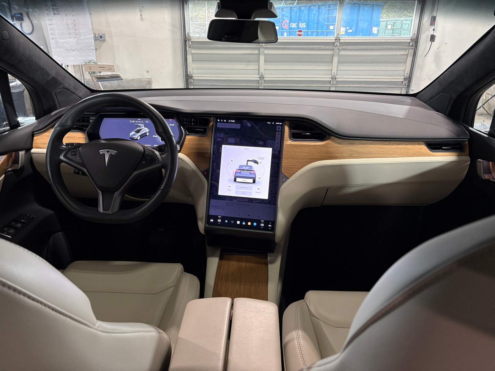 Thumbnail: 2020 Tesla Model X - 2