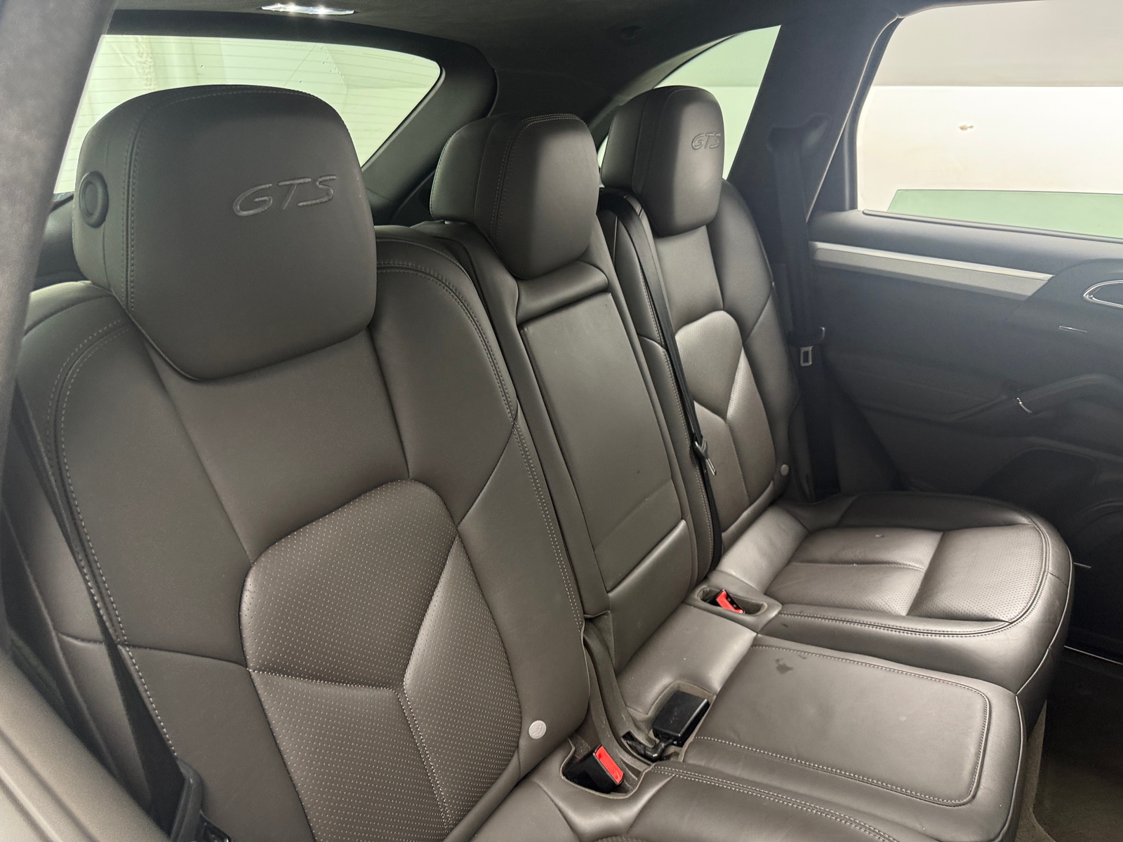 Thumbnail: 2016 Porsche Cayenne - 5