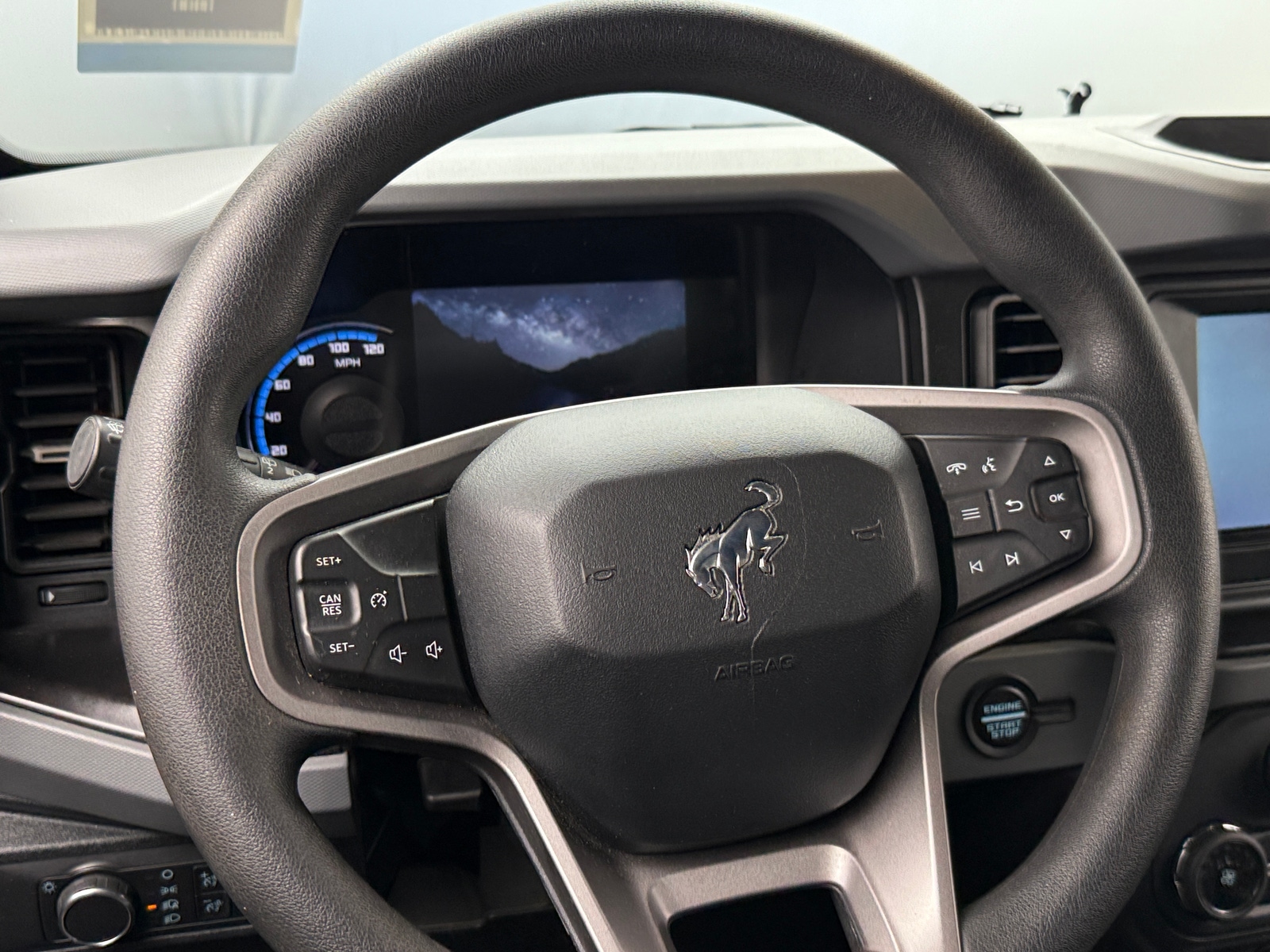 Thumbnail: 2021 Ford Bronco - 5