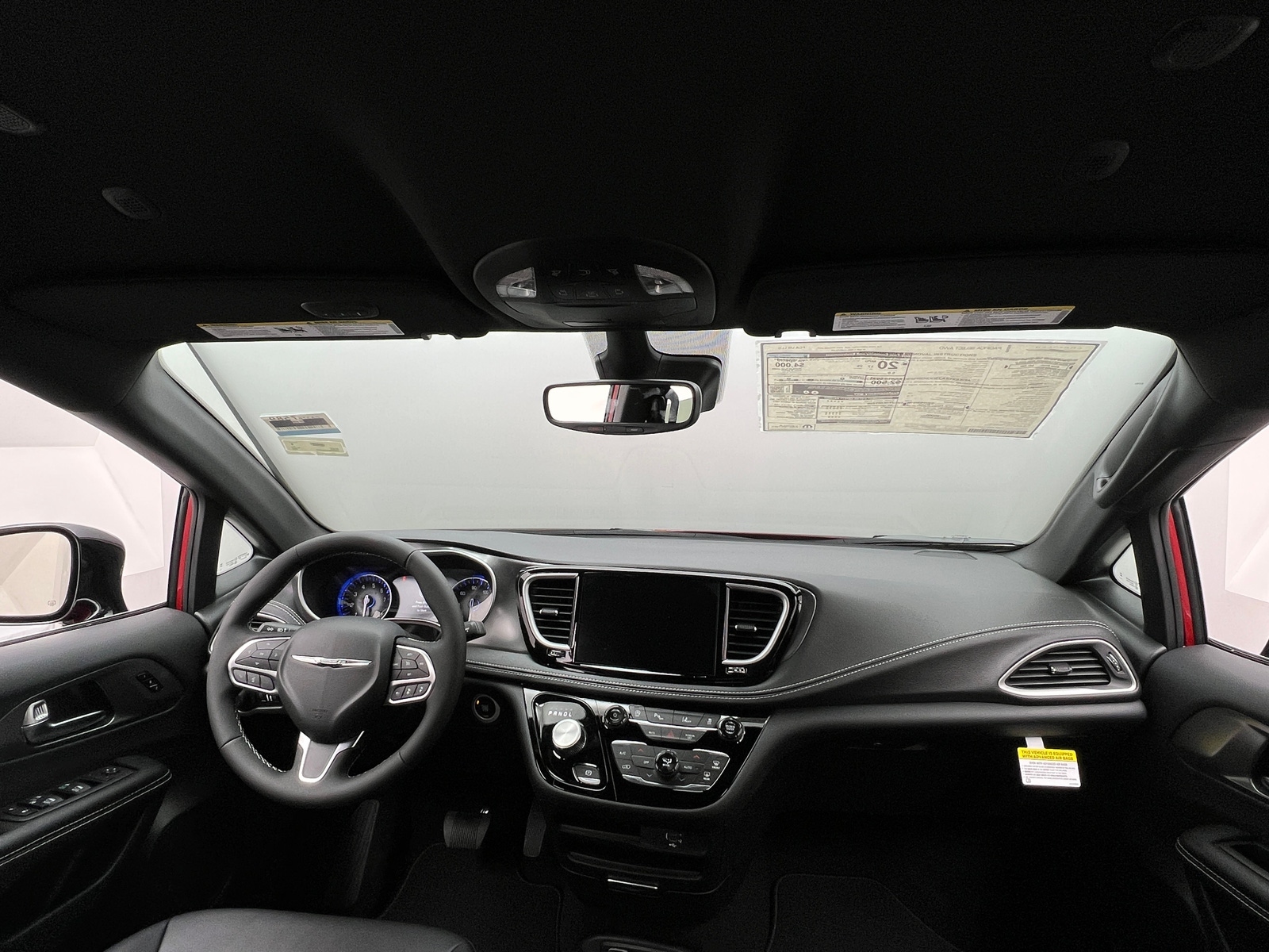 Thumbnail: 2026 Chrysler Pacifica - 2