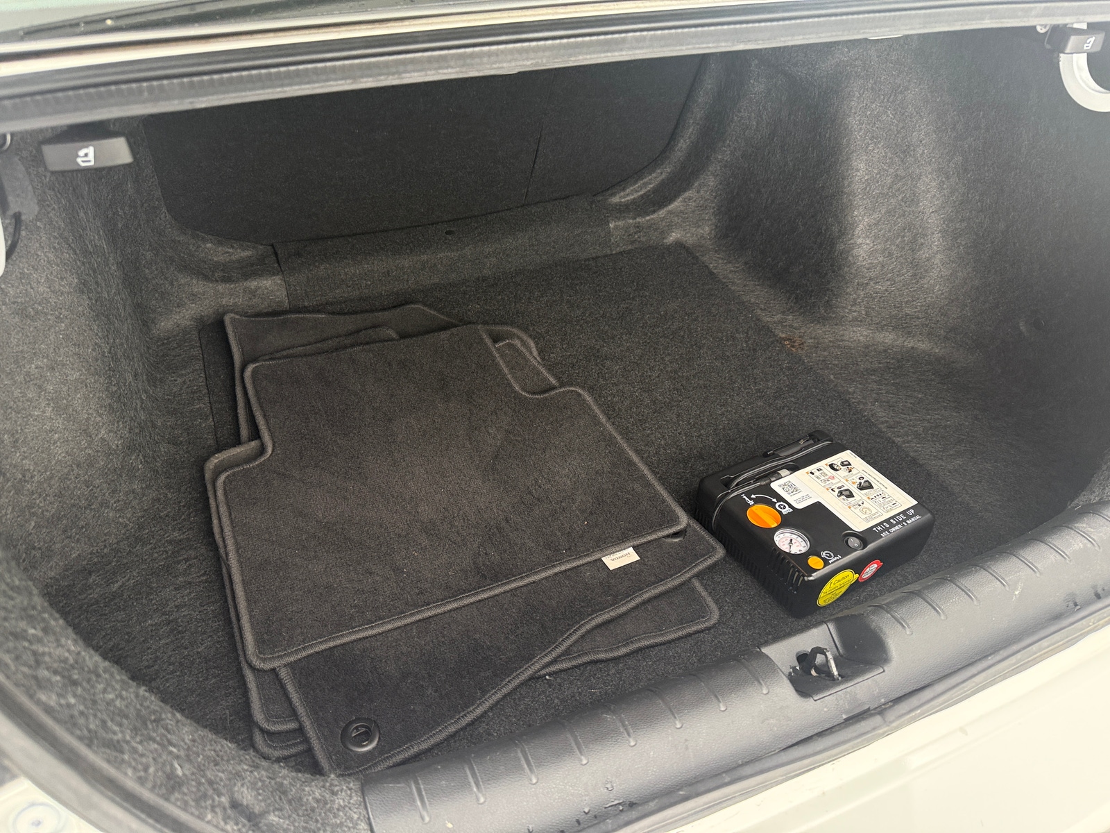 Thumbnail: 2019 Honda Insight - 6