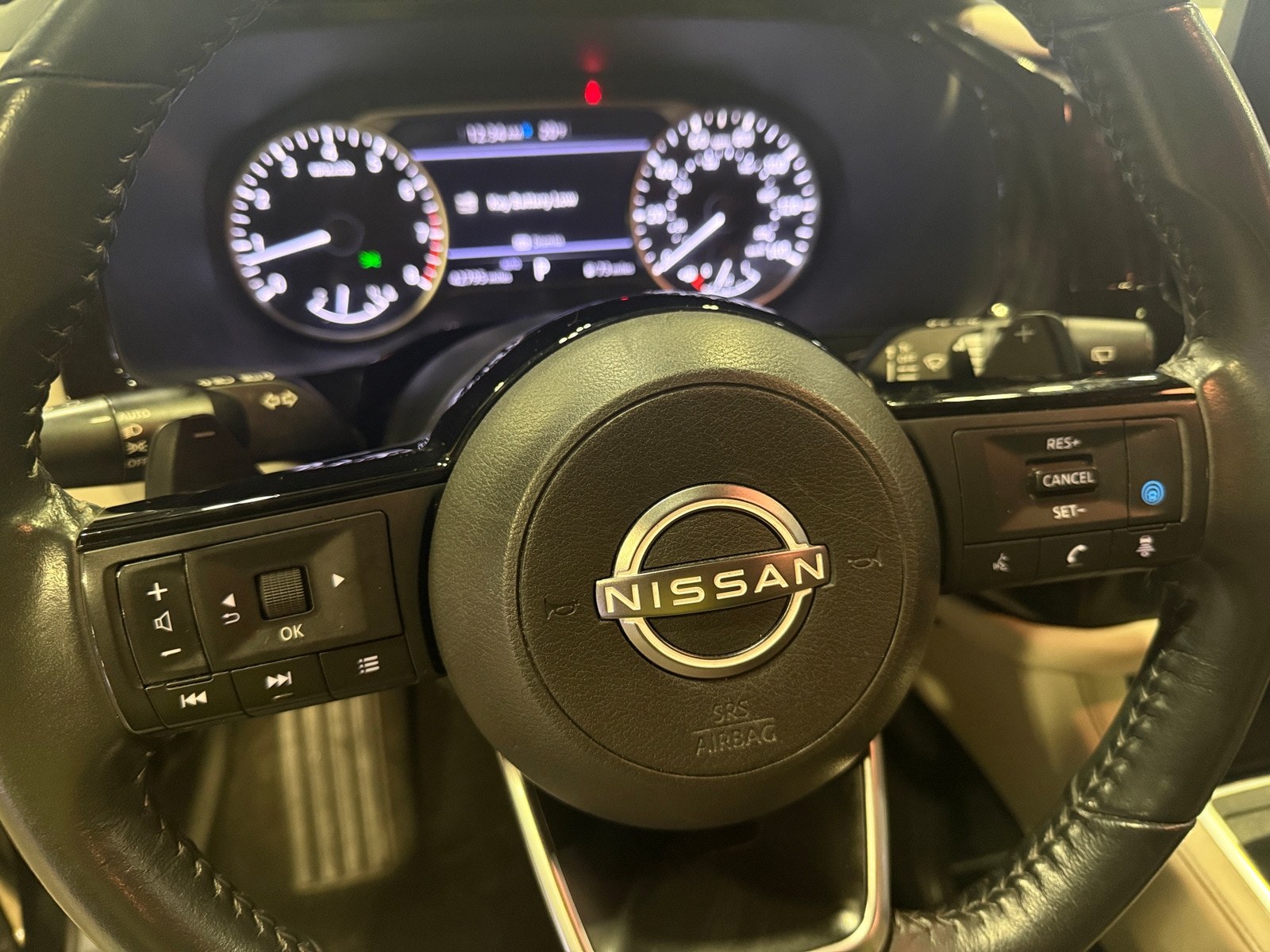 Thumbnail: 2023 Nissan Pathfinder - 5