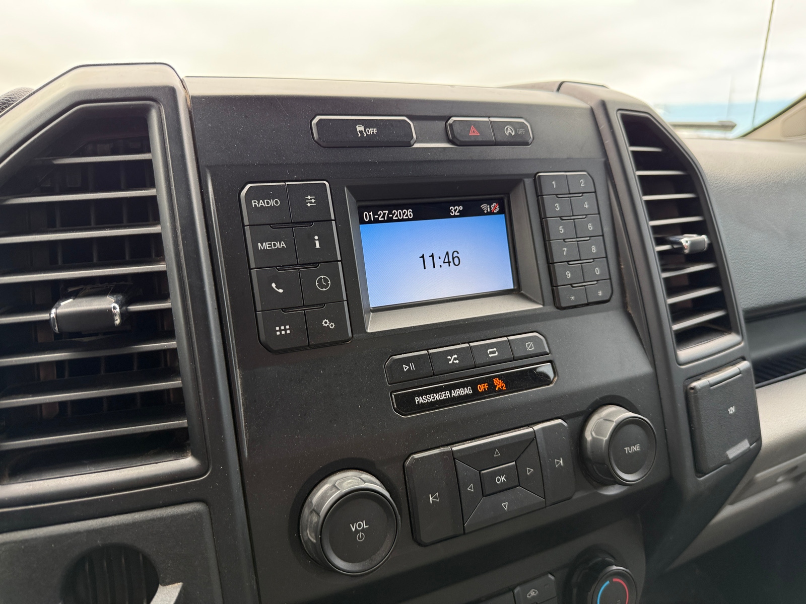 Thumbnail: 2020 Ford Econoline - 4