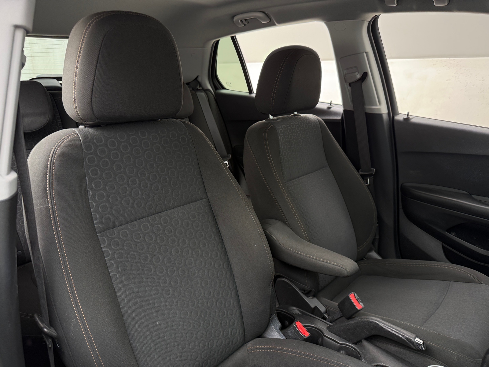 Thumbnail: 2021 Chevrolet Trax - 2