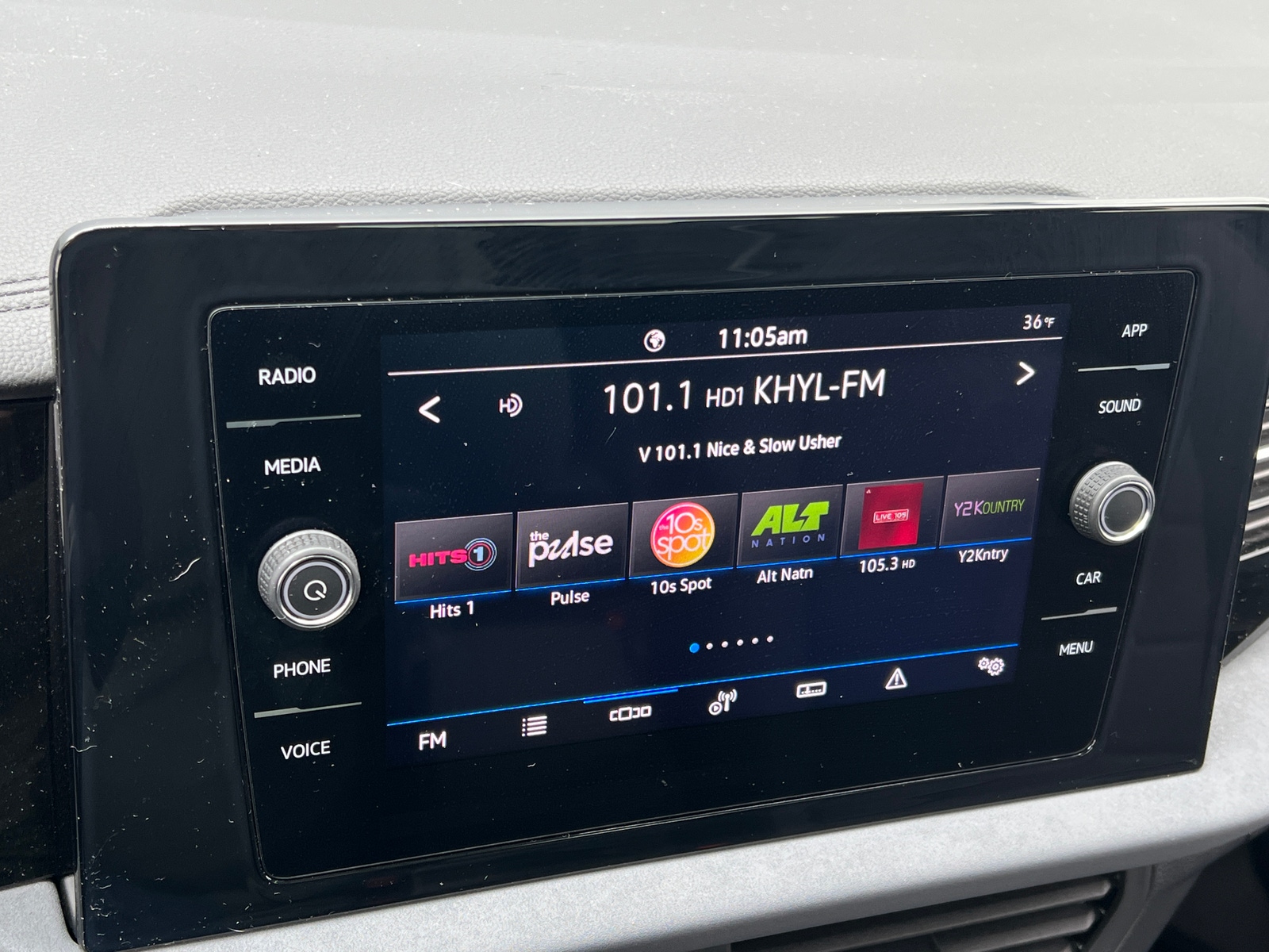 Thumbnail: 2025 Volkswagen Jetta - 3