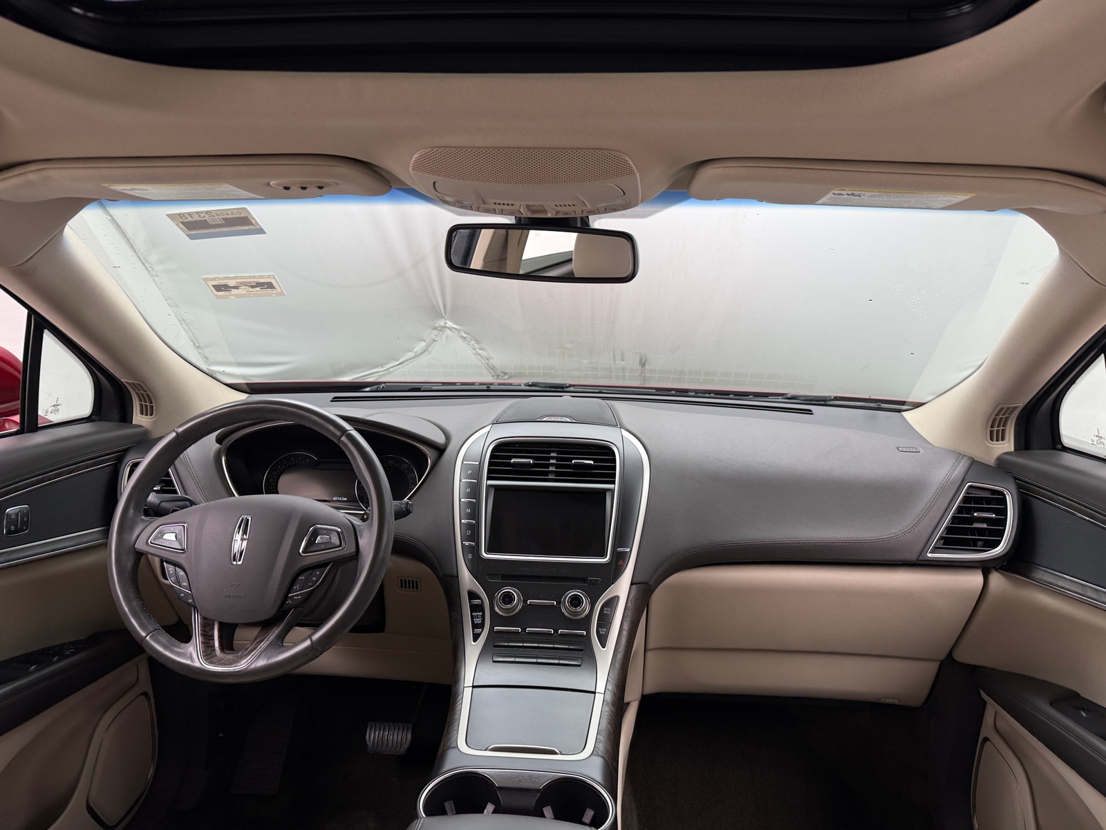 Thumbnail: 2017 Lincoln MKX - 2