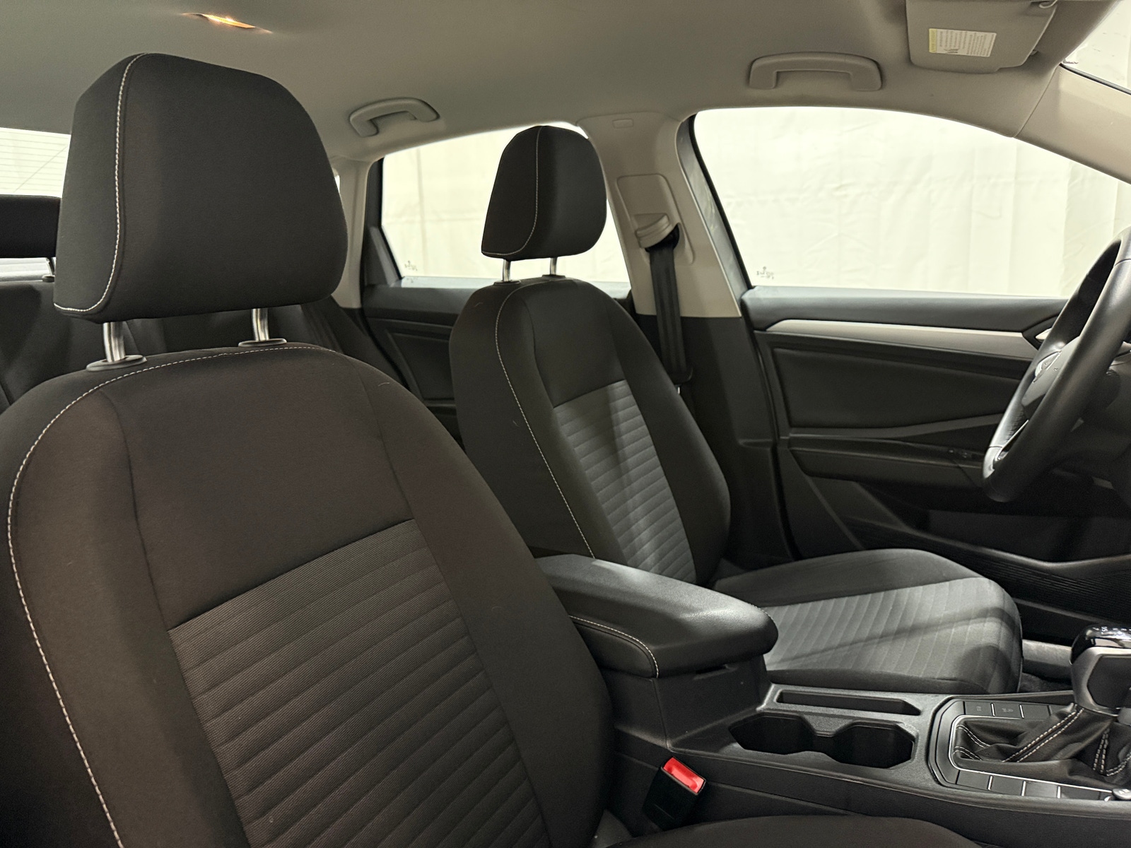 Thumbnail: 2025 Volkswagen Jetta - 2