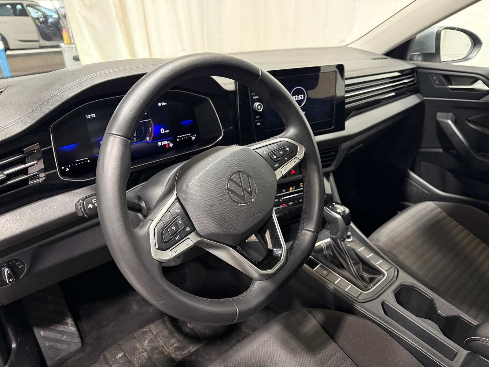 Thumbnail: 2025 Volkswagen Jetta - 5