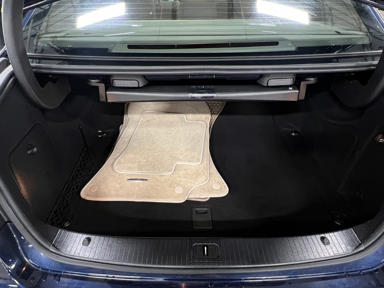 Thumbnail: 2014 Mercedes-Benz E-Class - 6