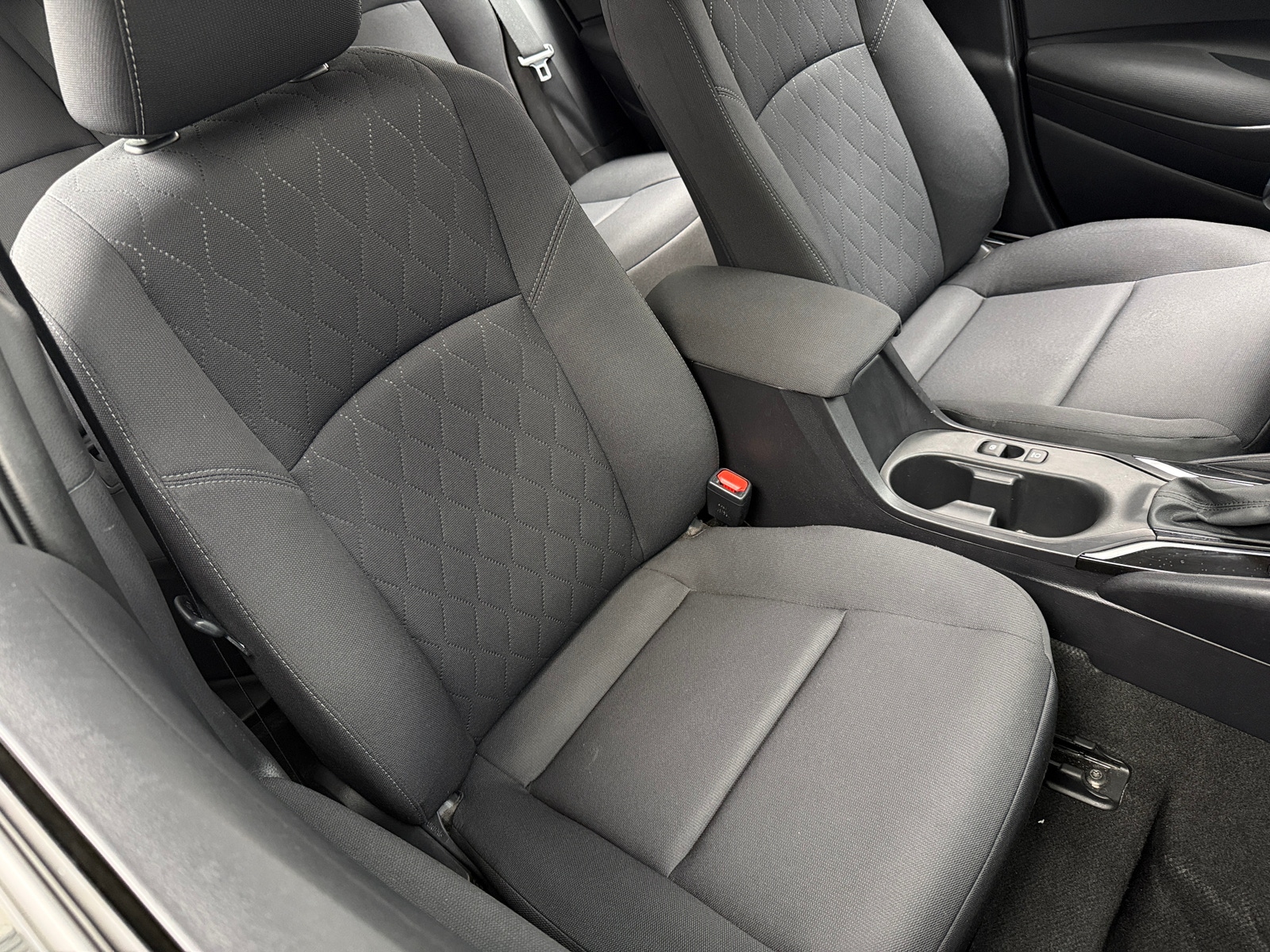 Thumbnail: 2025 Toyota Corolla - 2