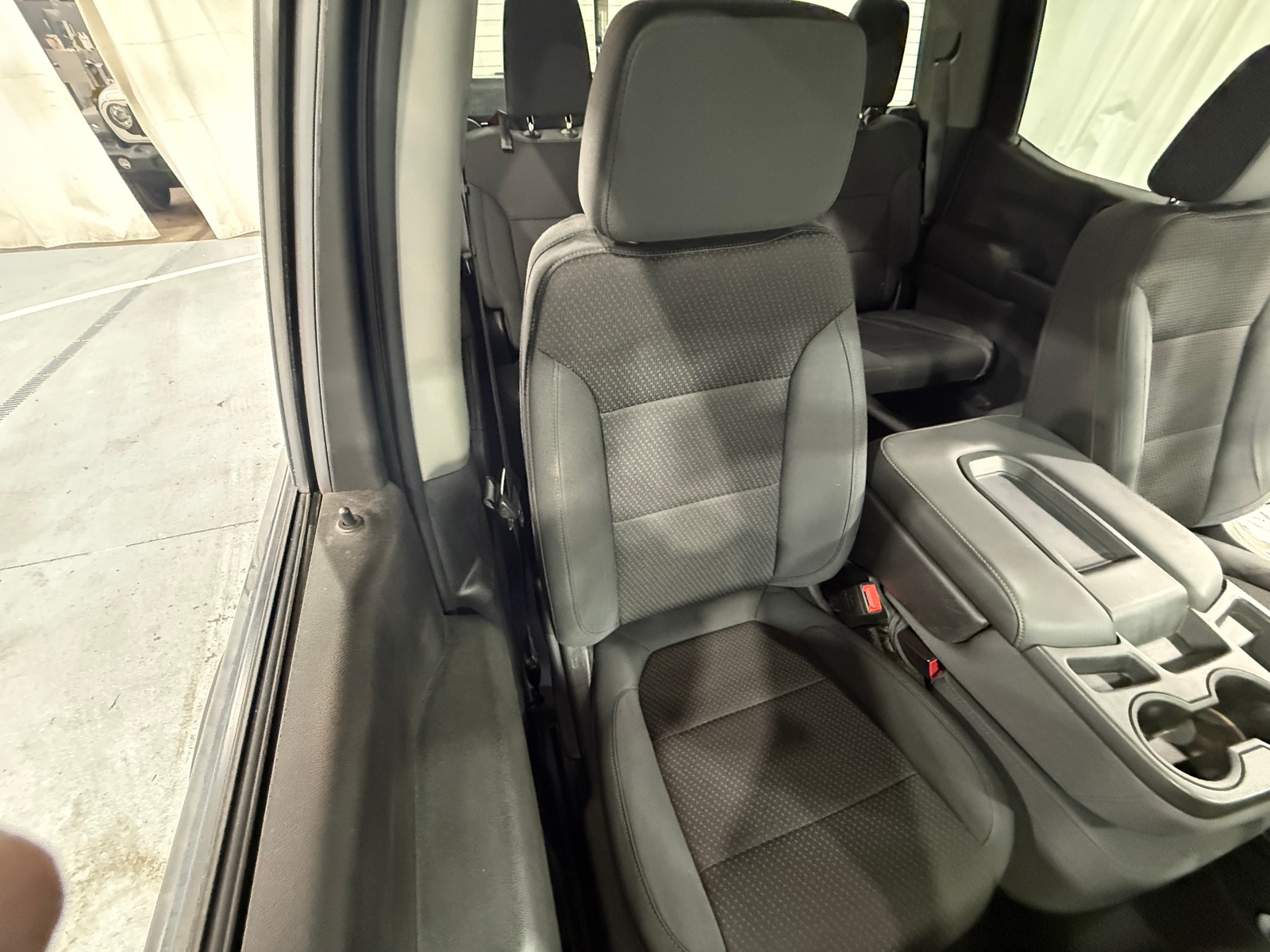 Thumbnail: 2019 Chevrolet Silverado 1500 - 2