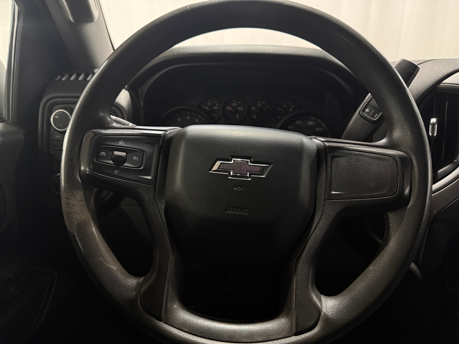 Thumbnail: 2019 Chevrolet Silverado 1500 - 5