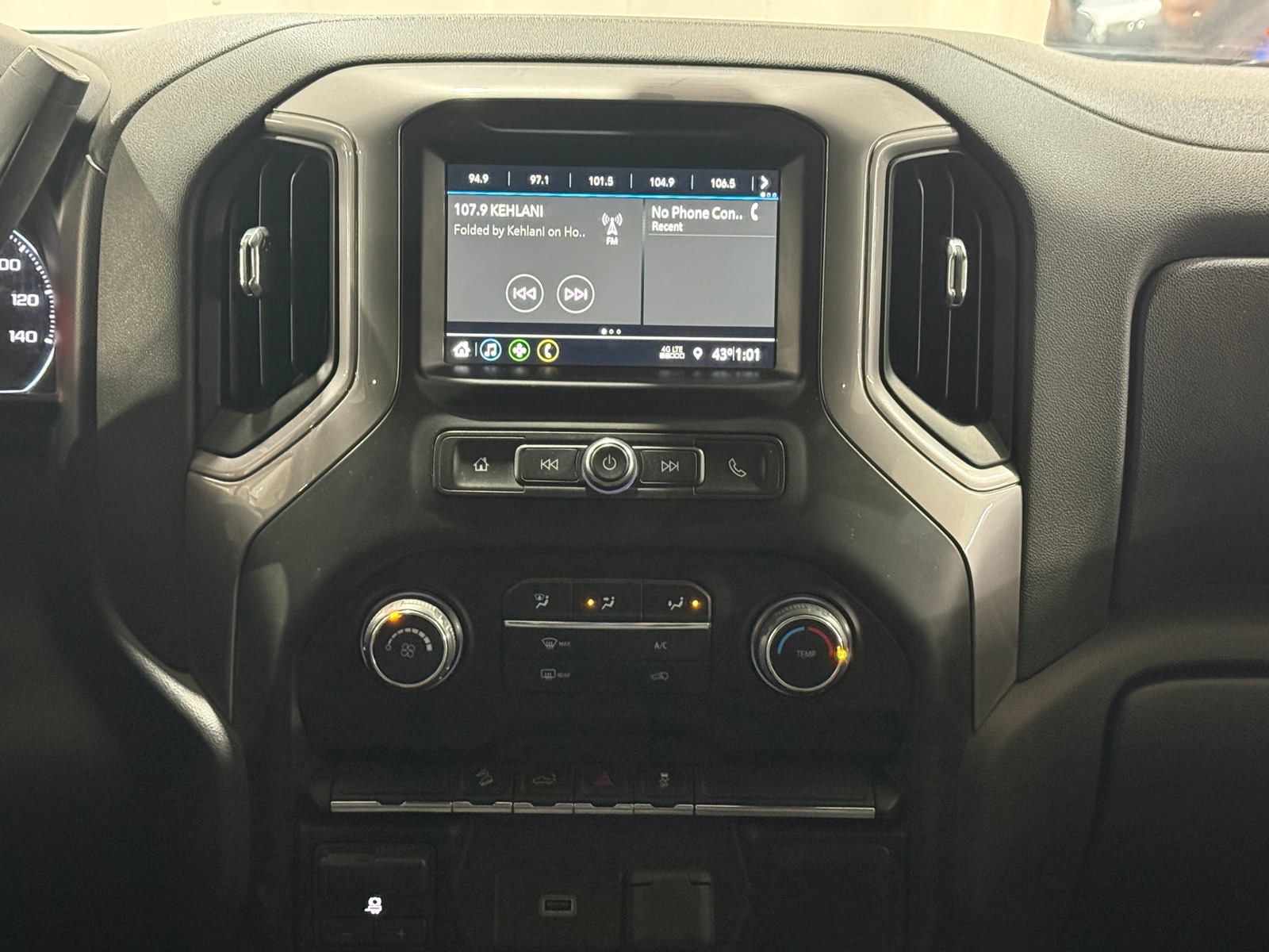 Thumbnail: 2019 Chevrolet Silverado 1500 - 4