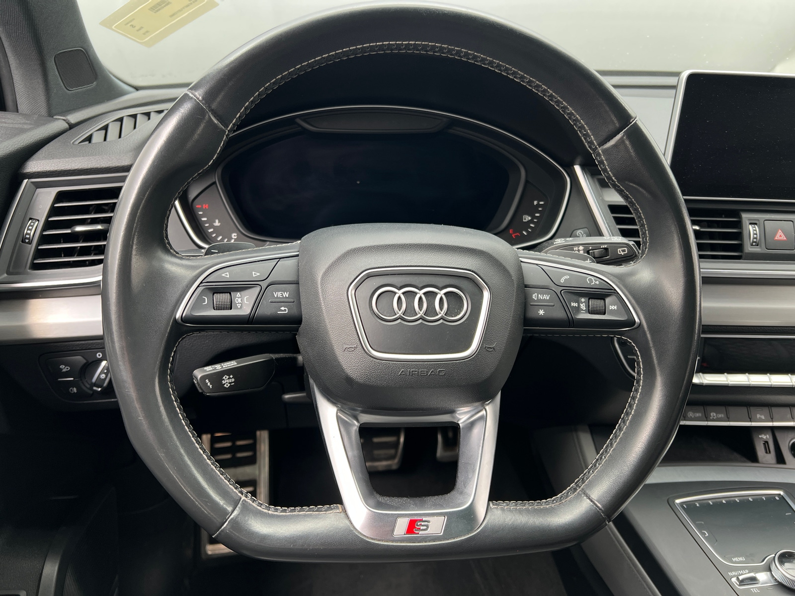 Thumbnail: 2018 Audi SQ5 - 4